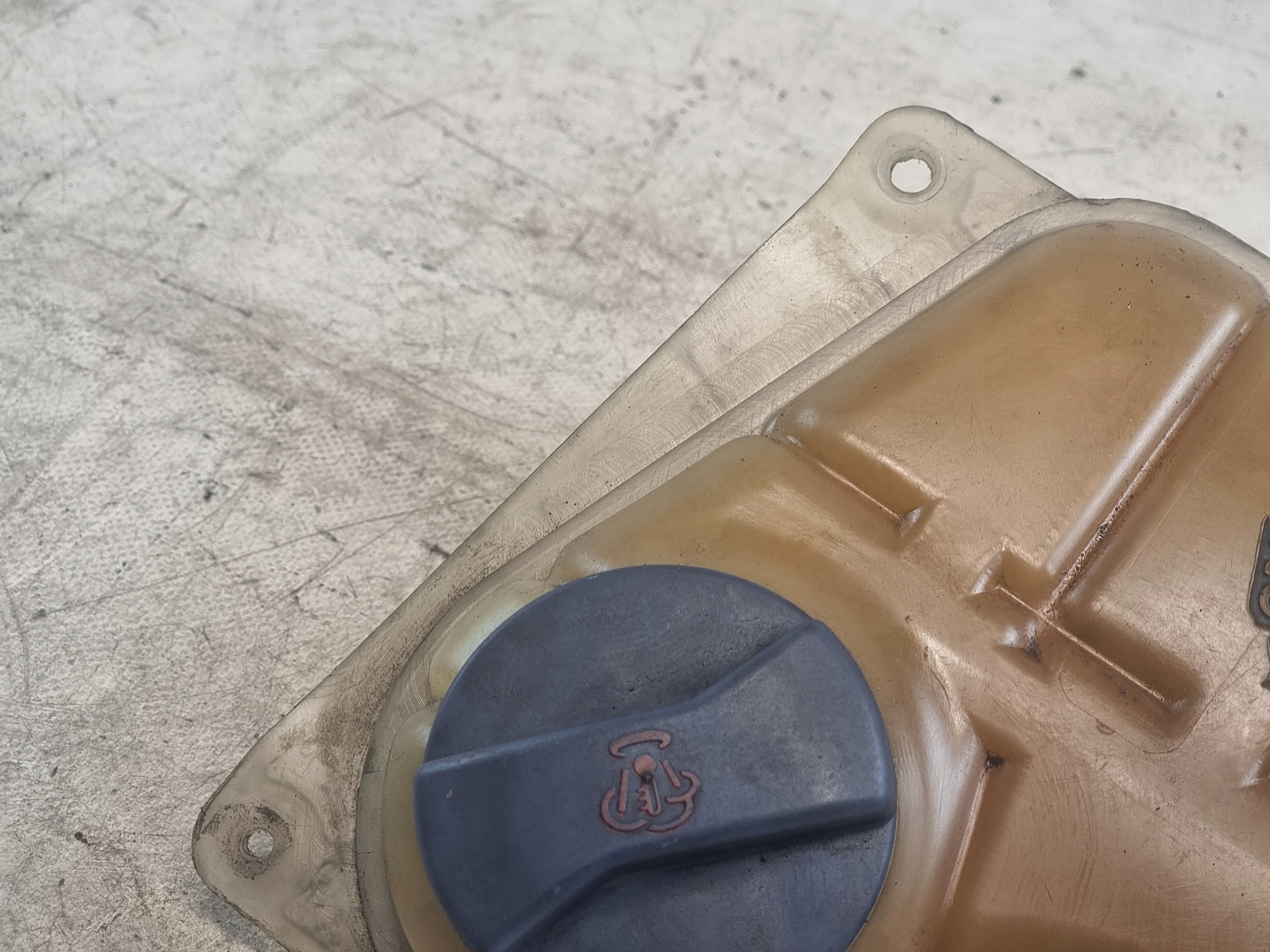 Scheibenwaschbehälter OE 8D0121403J VW PASSAT B5 1.8 20V 98r