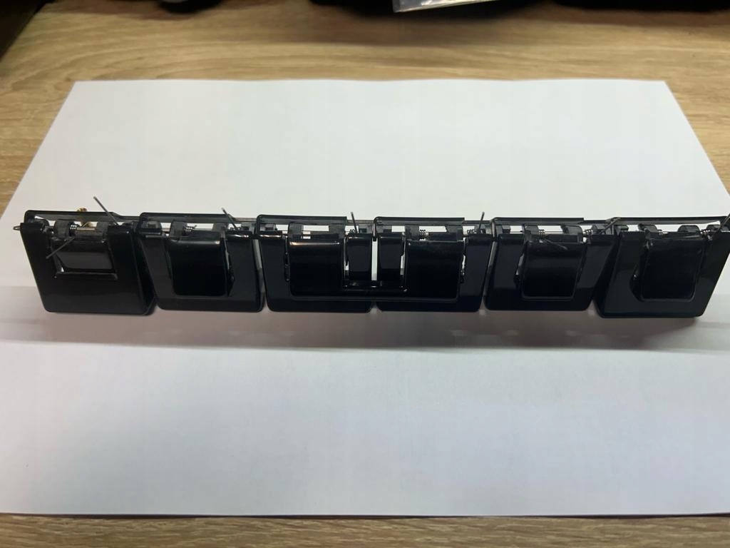 Basová sběrnice, rámec basových regestrů pro Scandalli