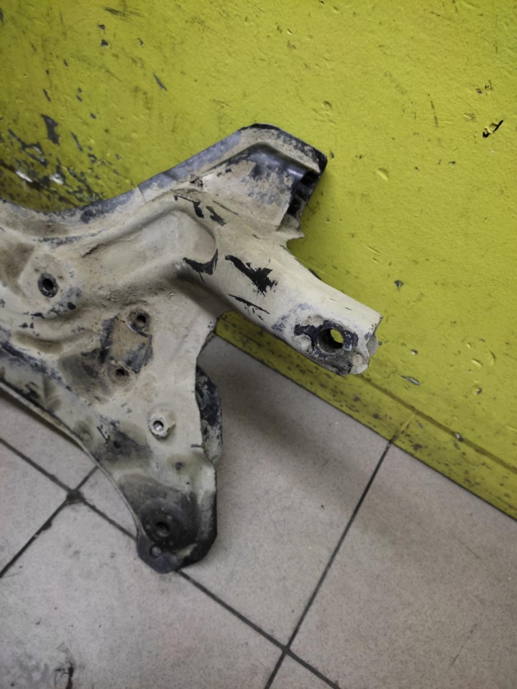 FIAT PANDA II 1.1 axle beam axle beam subframe