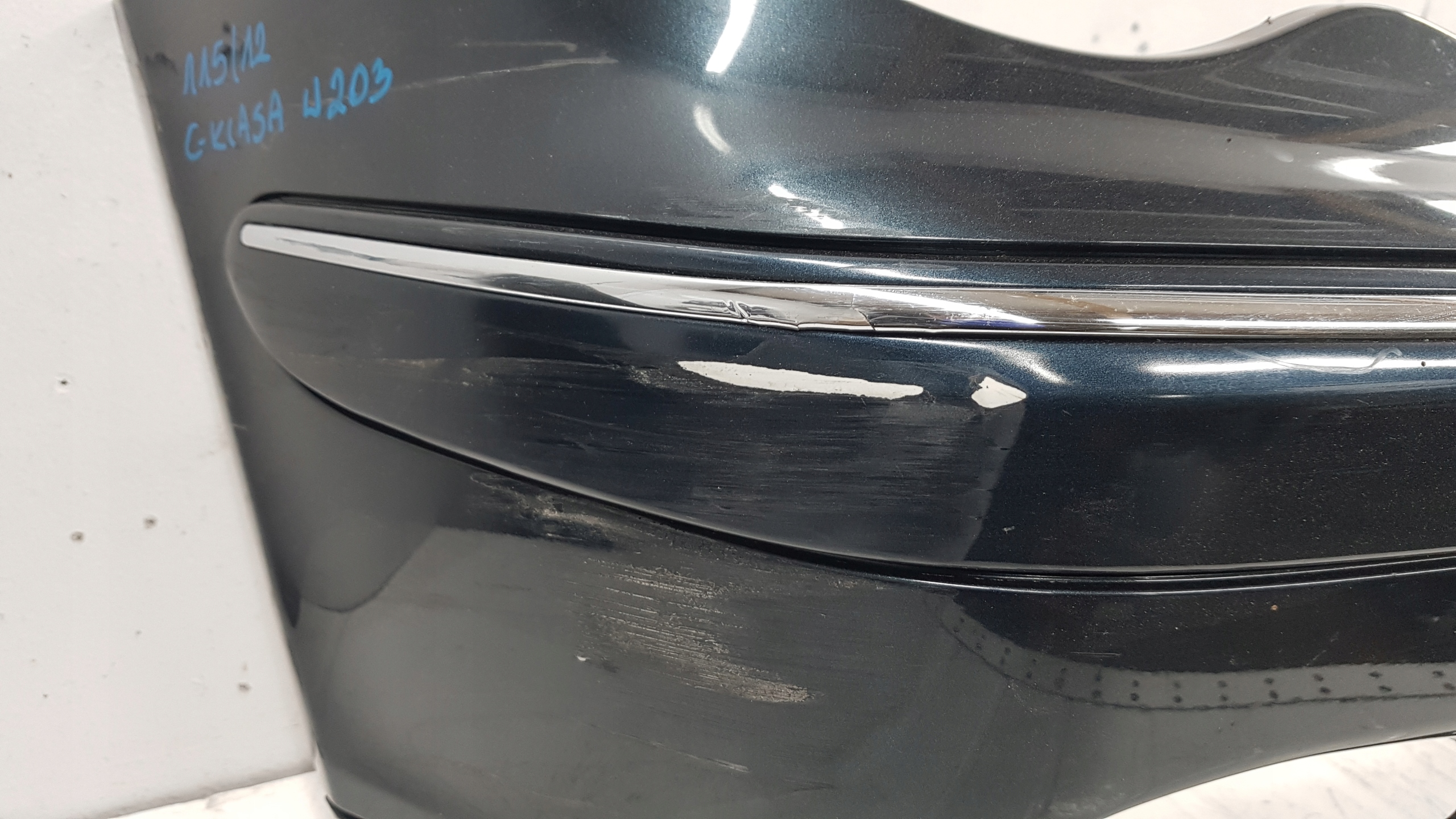 MERCEDES C KLASA W203 ZDERZAK PRZÓD Waga produktu z opakowaniem jednostkowym 2 kg