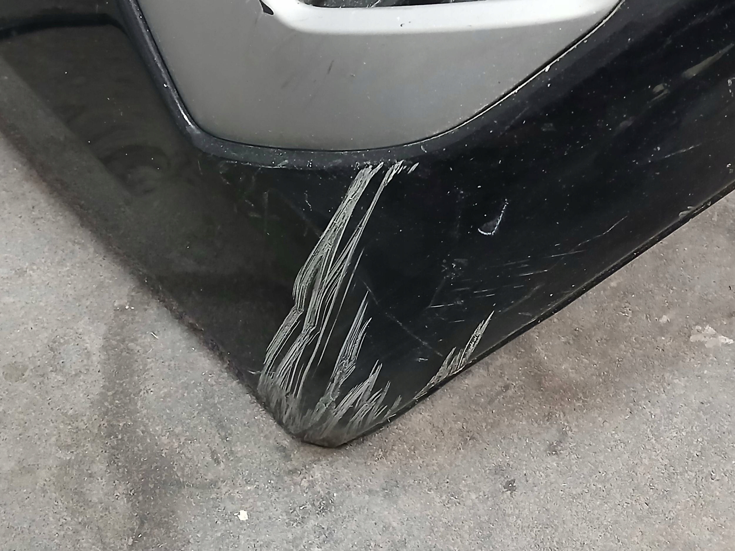 nárazník předek AUDI A3 8Y