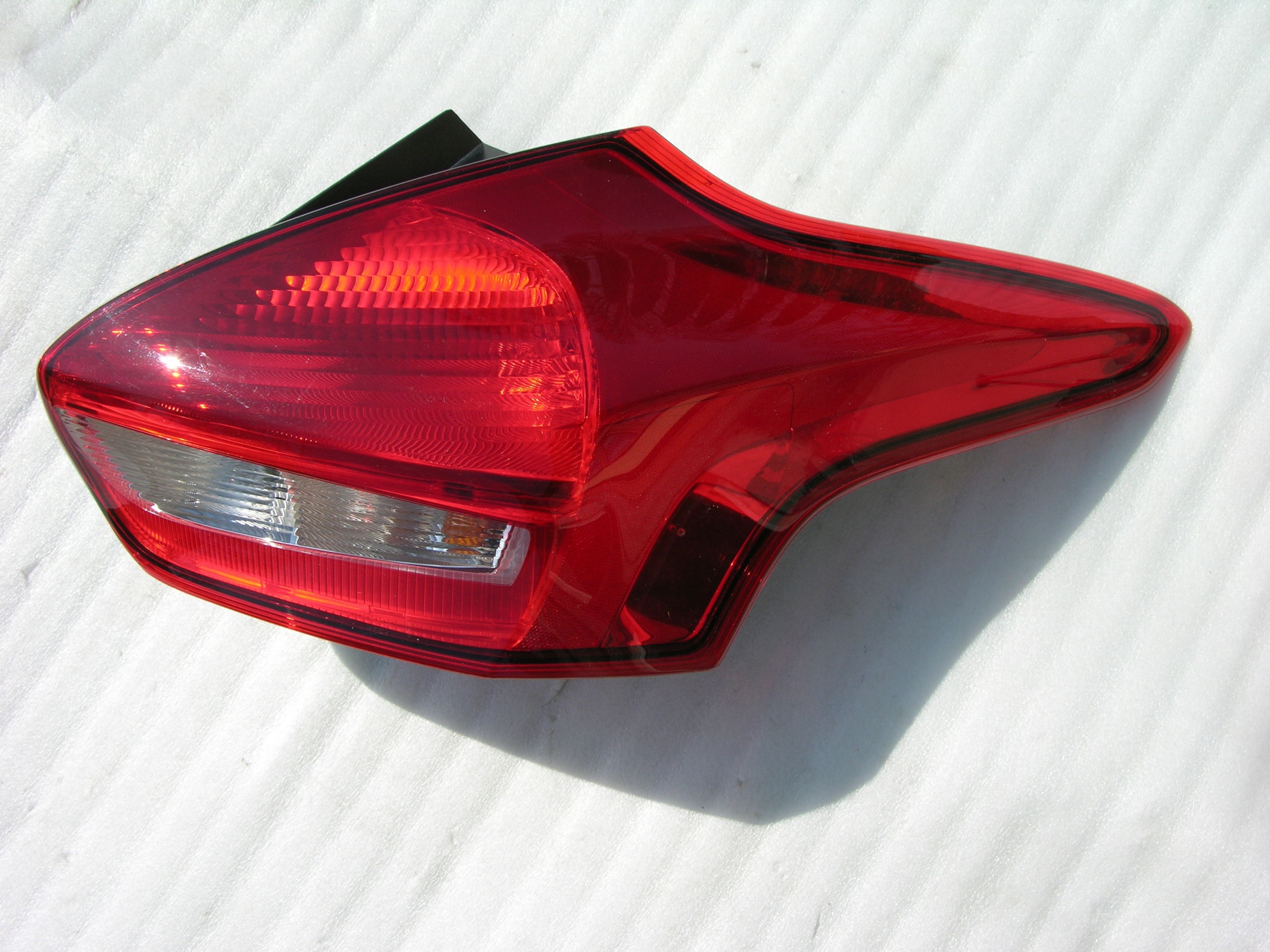 Задние диодные фонари форд фокус 3 рестайлинг. Задние фонари ford focus 3 диодные. Форд фокус 3 универсал фонарь левый. Задние фонари фокус 3 рестайлинг. Задние фонари форд фокус 3 седан.