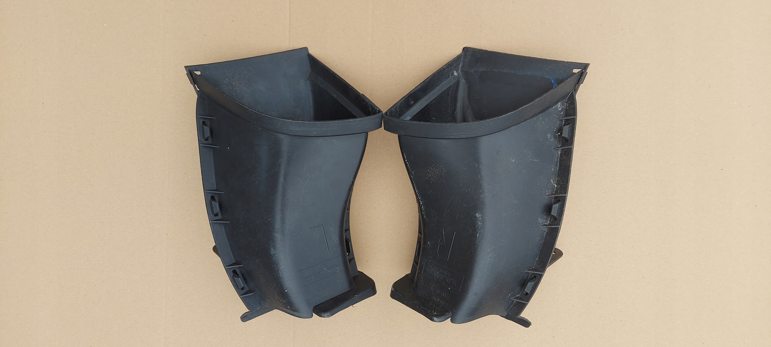 bocchetta per HAMULCE L+R BMW 1 E81 E87 m-packet 7906806 7906805