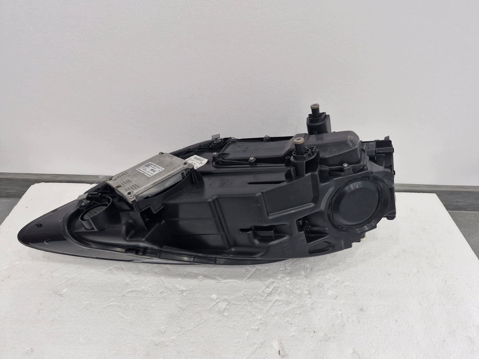 light left Porsche Cayenne 9Y FULL LED complete