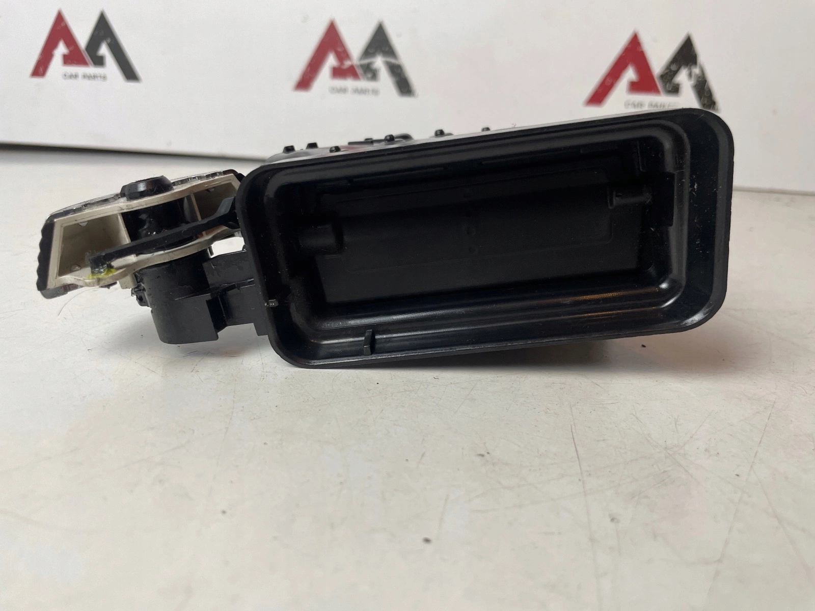 grid air conditioning devices central left Ford C-Max MK2