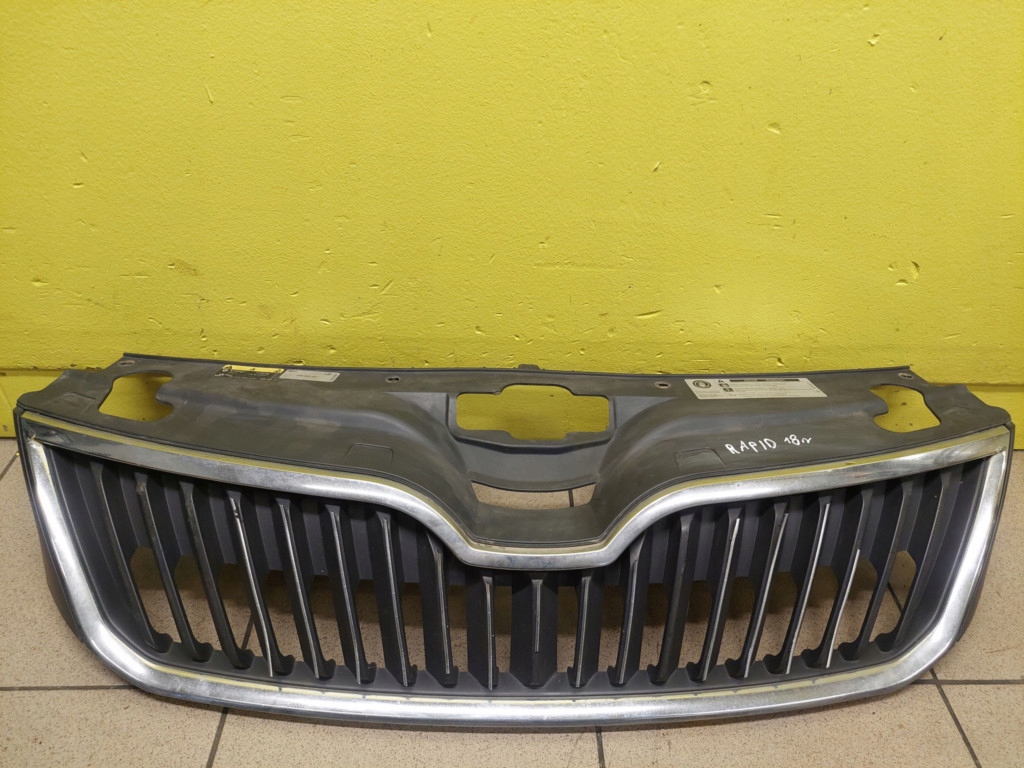 SKODA RAPID II maska 5JA853668
