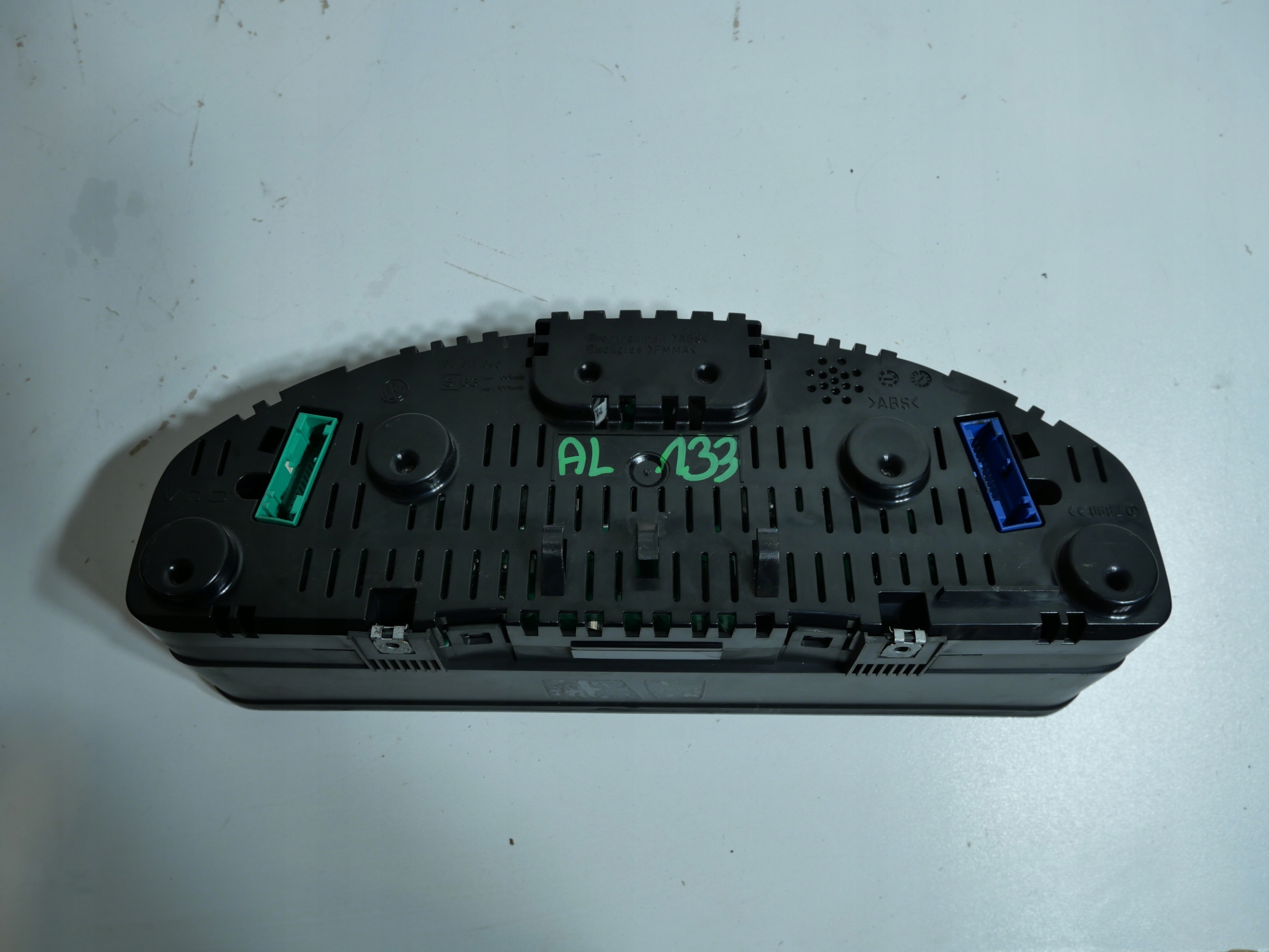 dials clock VW T 5 2.5 TDI 88311346