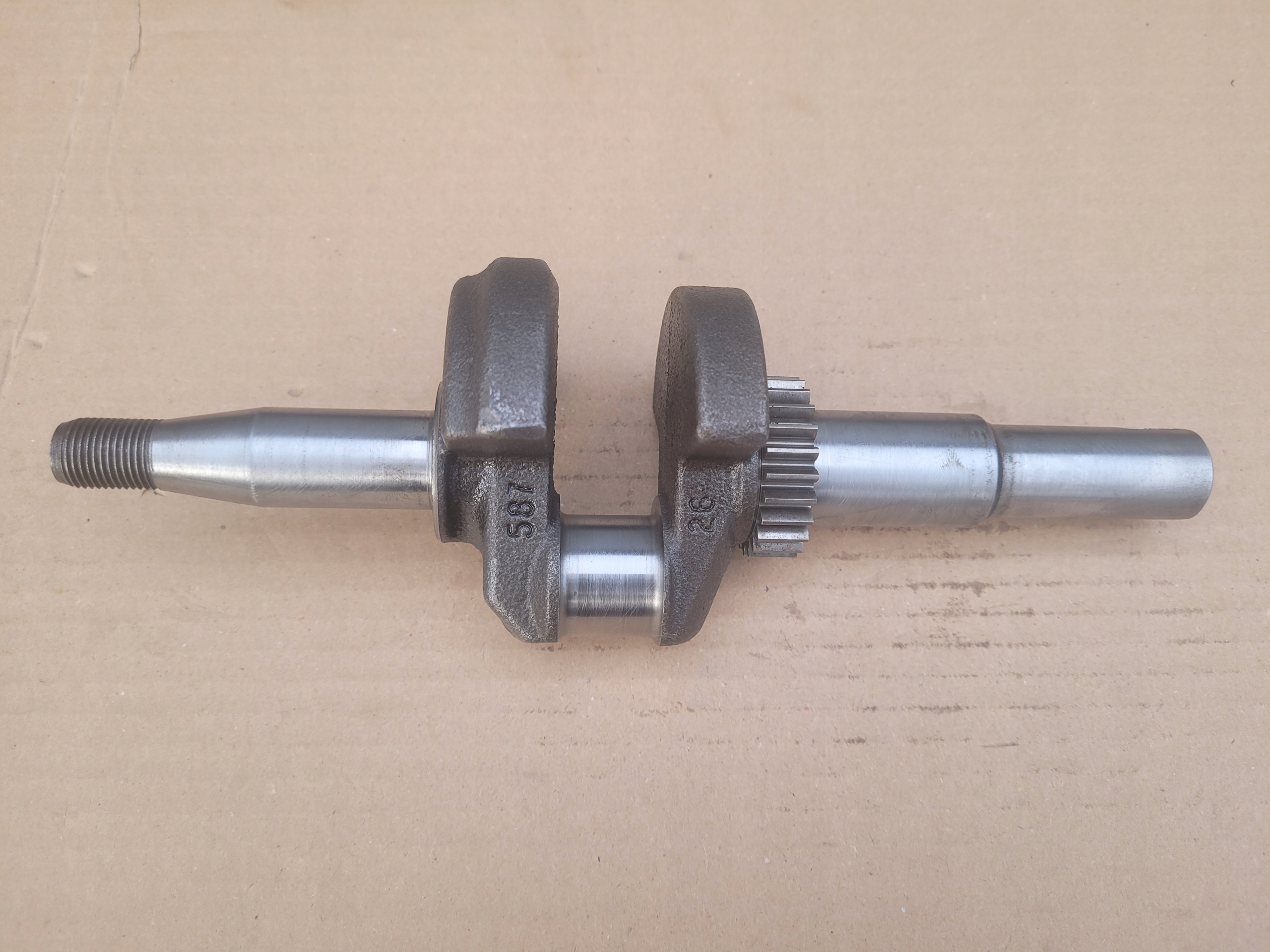 BRIGGS WAŁ KORBOWY ORYGINALNY QUANTUM 625 650 625 Kod producenta Briggs 650