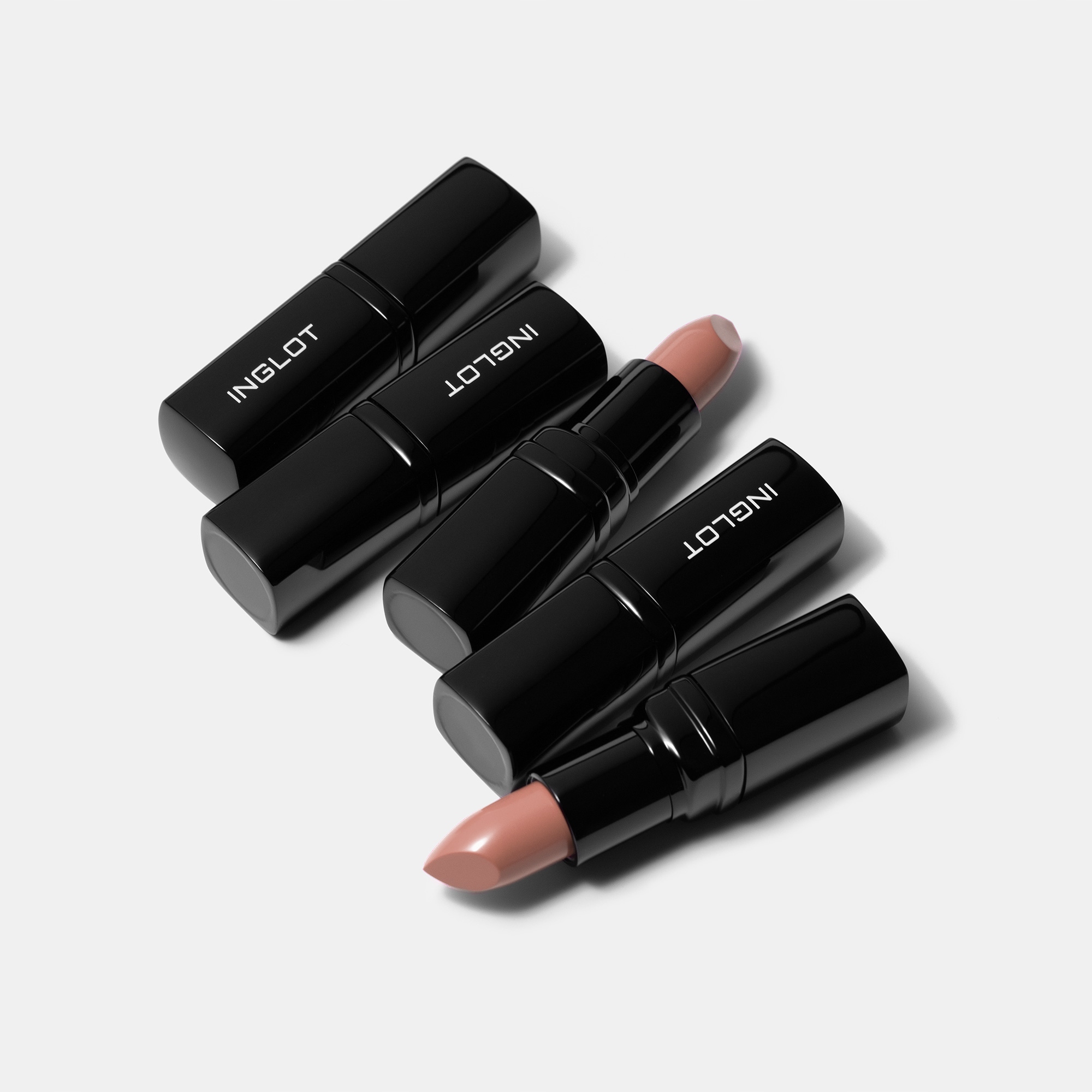 Pomadka do ust LipSatin 309 INGLOT Efekt satynowy
