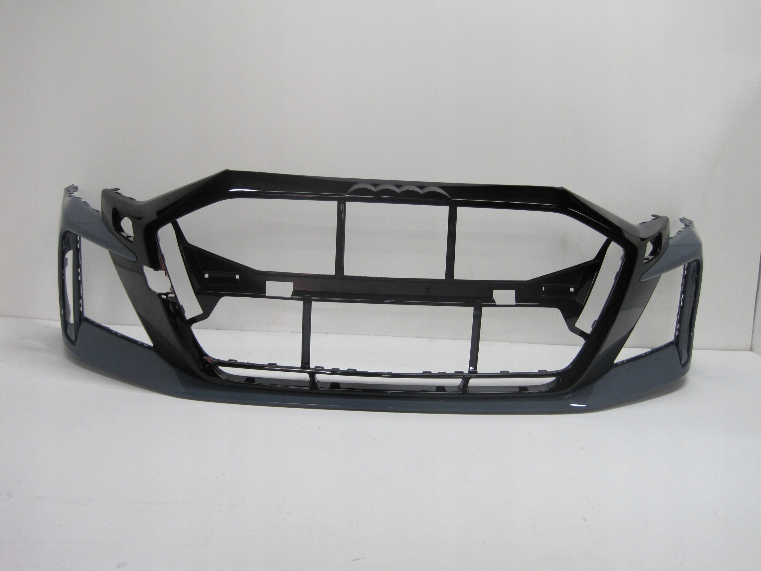 bumper Audi RS3 8Y0 25r unprotected front front