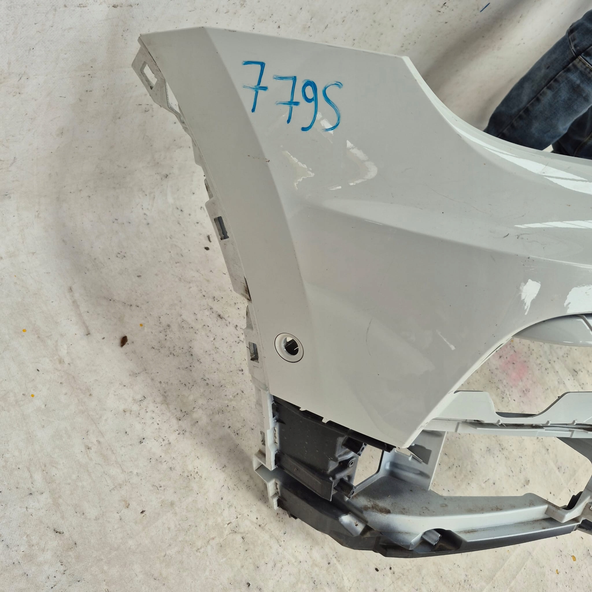 VW TIGUAN II 5NN R-LINE ALLSPACE 16- bumper front front washer PDC
