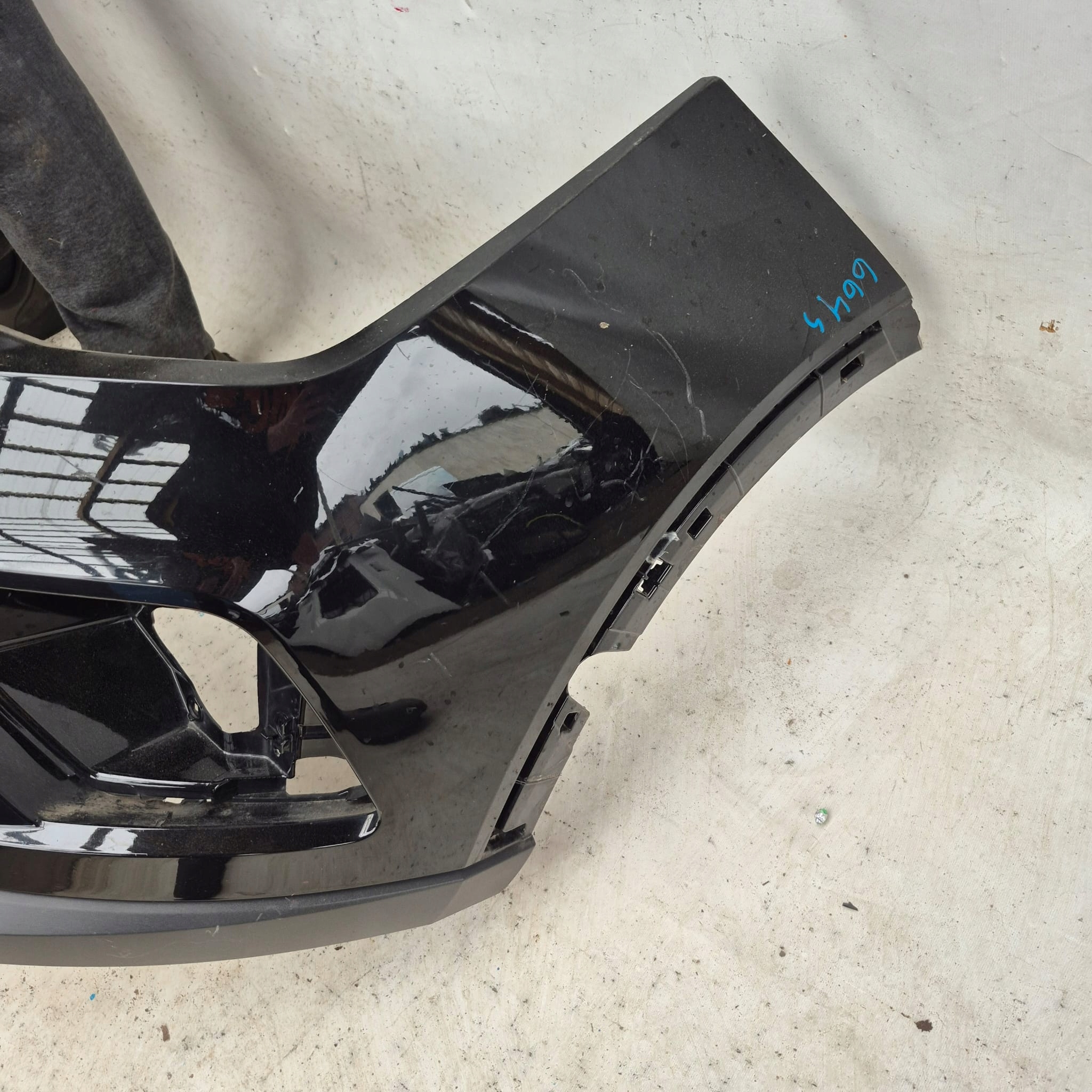SEAT ARONA 17-21 bumper front front PDC