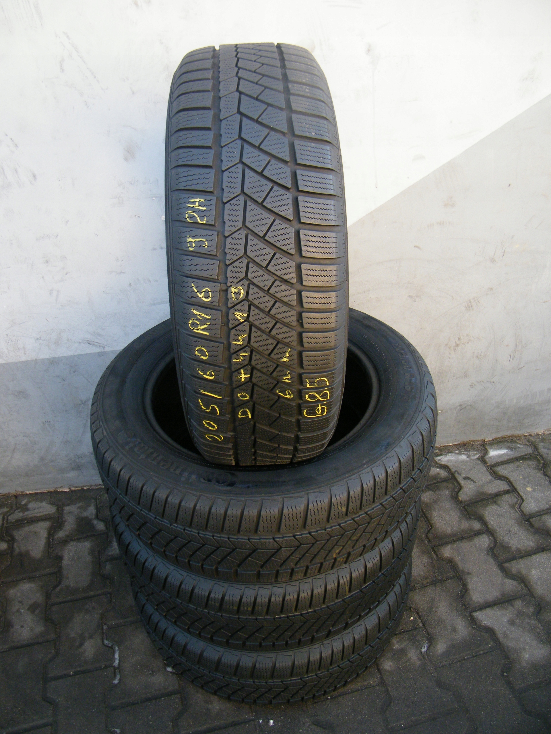 [G85] 4XZ 205/60R16 92H CONTINENTAL CONTIWINTERCONTACT TS830P & Marka Continental