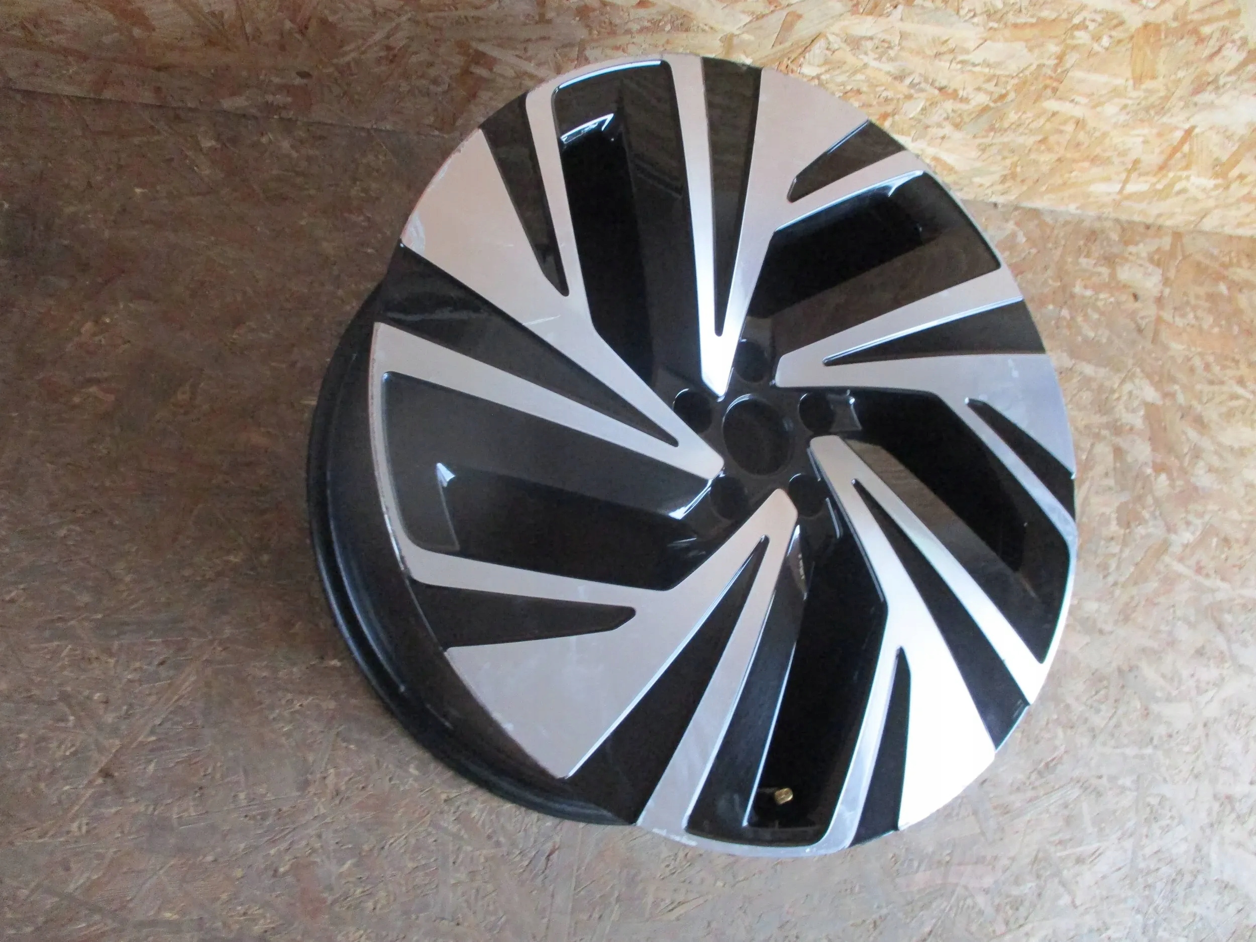 disc aluminium VW ID4 11A 8,5Jx21 ET40 5x112