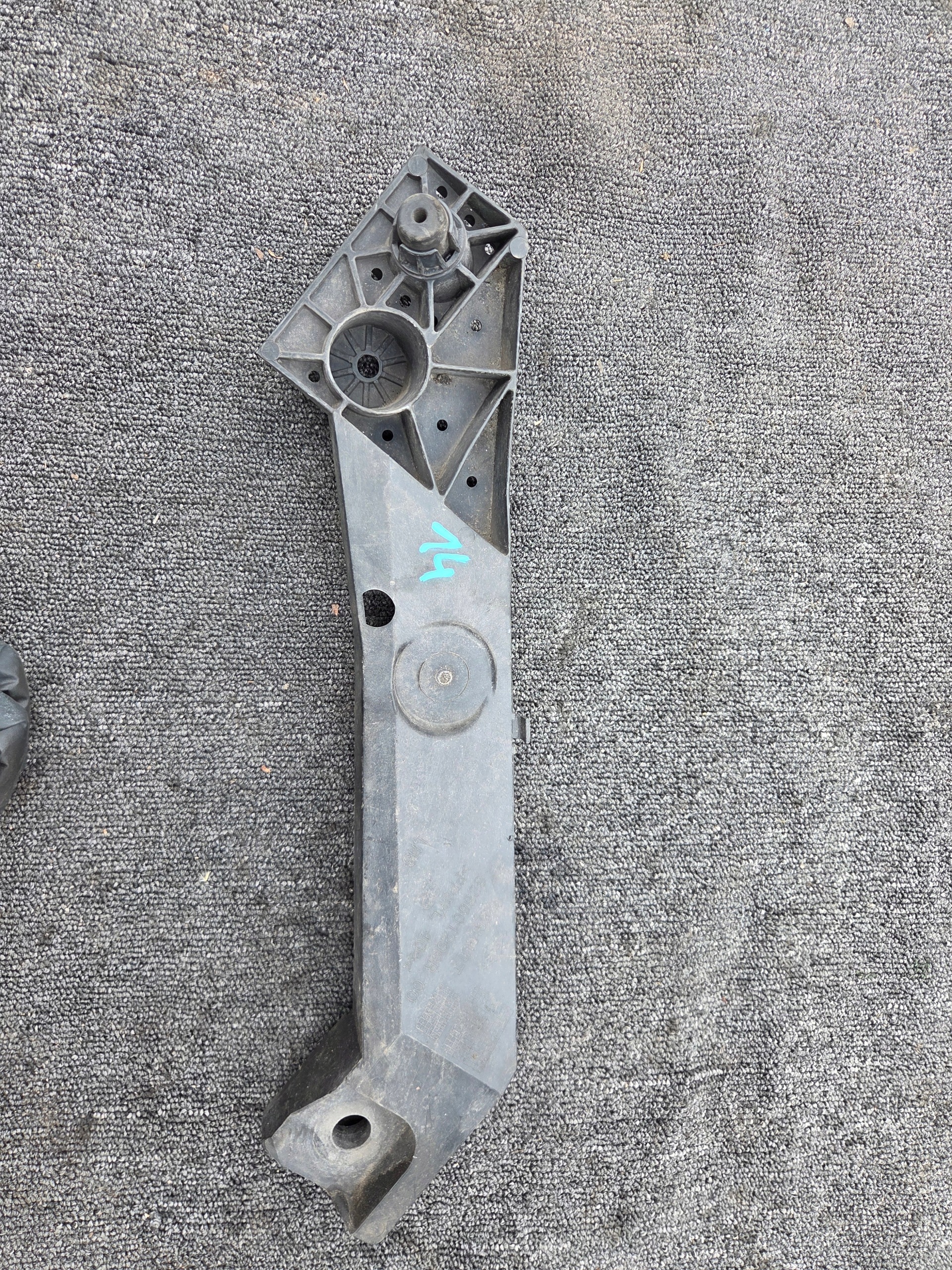 console supports right front front TRAFIC III 3 VIVARO B 14-625001299R