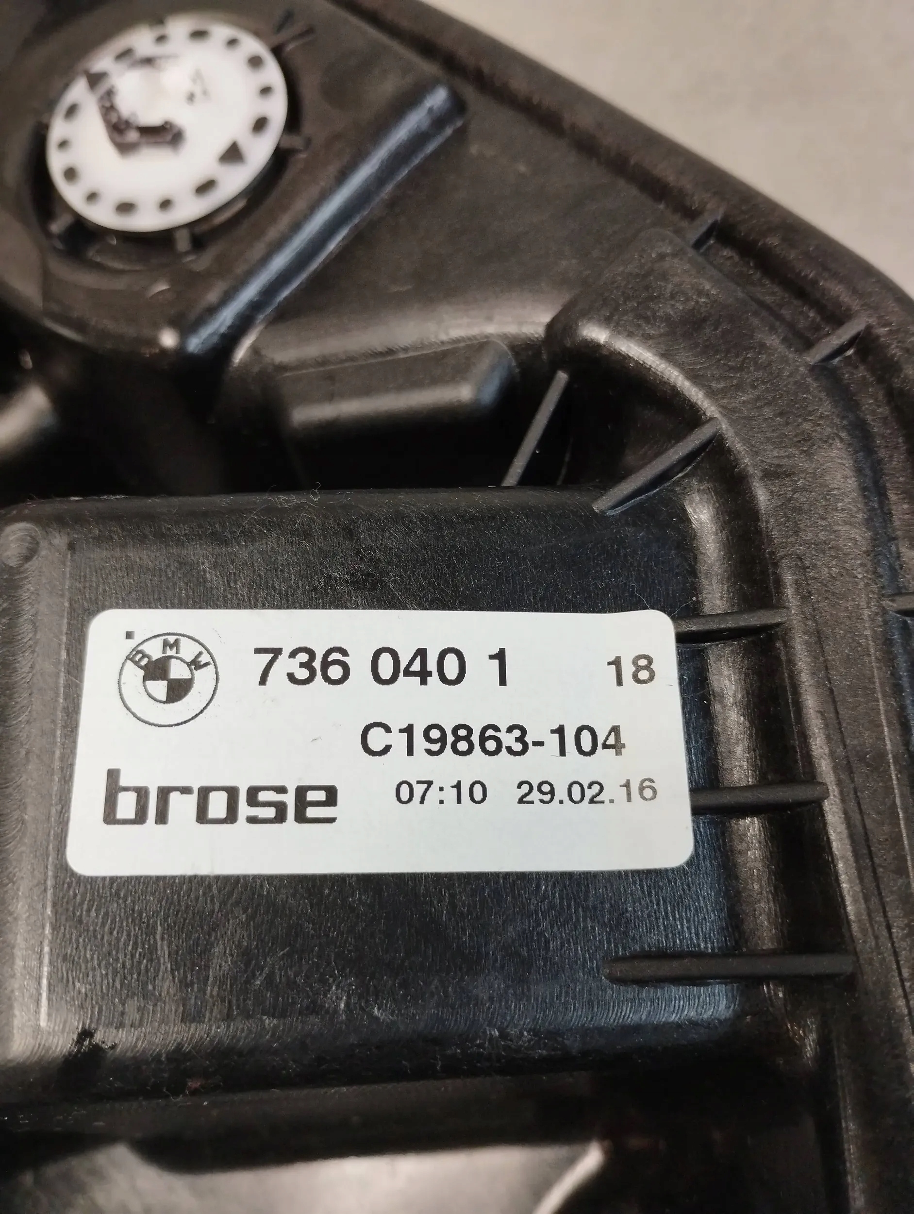 BMW 7 G11 mechanism window regulator left front 7360401