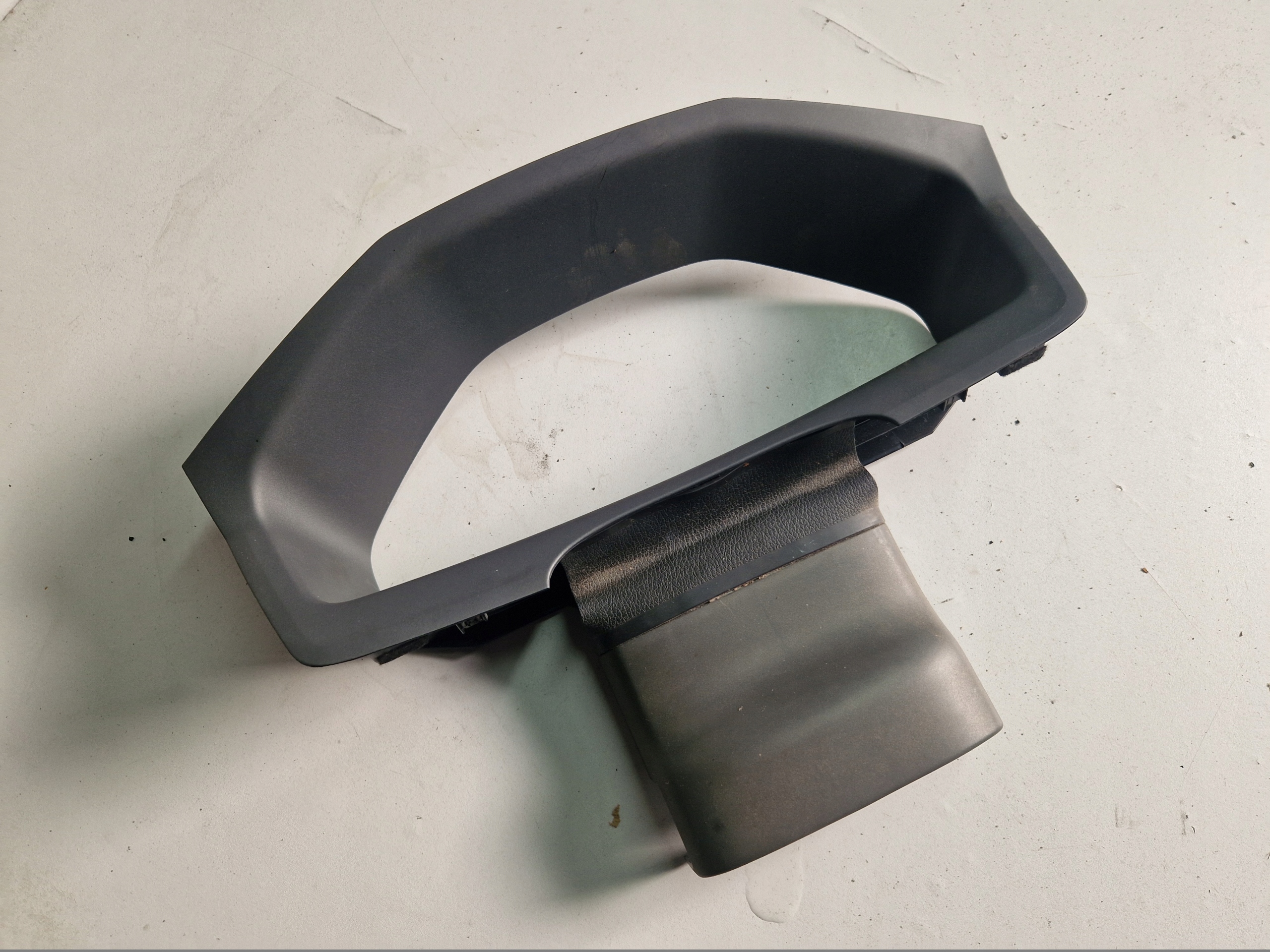 VOLVO V70 II Tachoring PANEL Innen- Blende Abdeckung 9177705