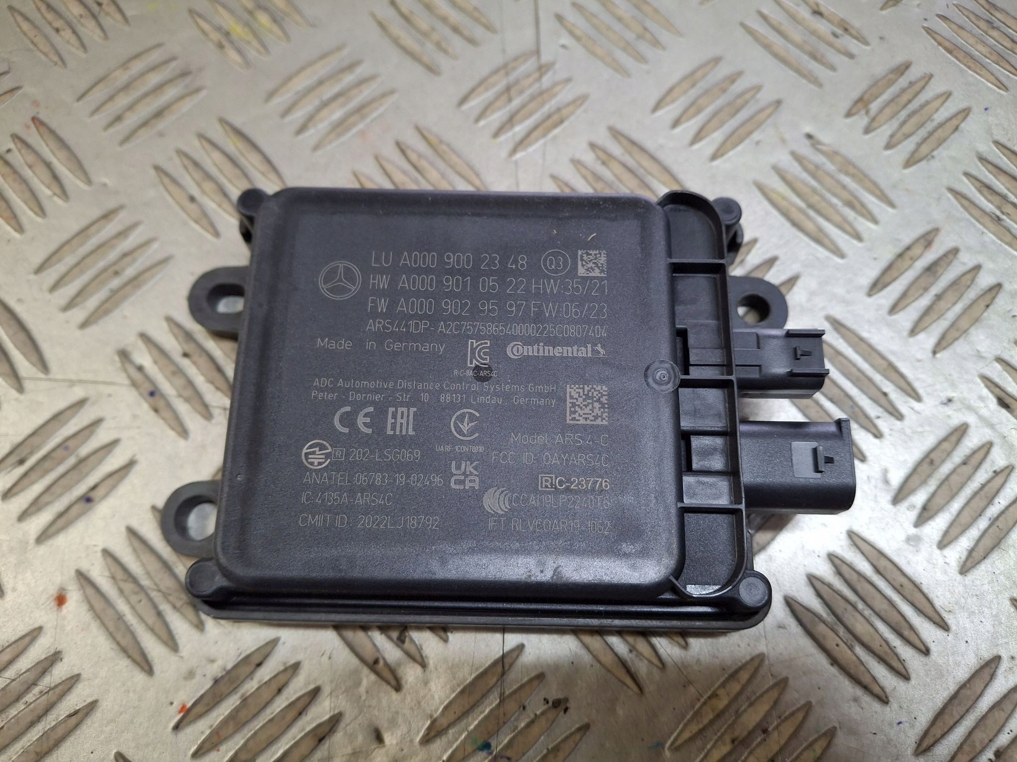 MERCEDES RADAR SENSOR DISTRONIC A0009002348