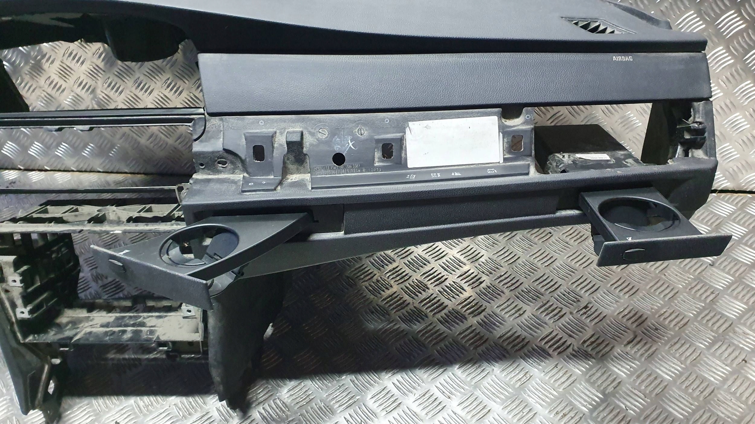 dashboard instrument panel cockpit console BMW 5 E60 E61 m-packet HUD HEAD UP 03