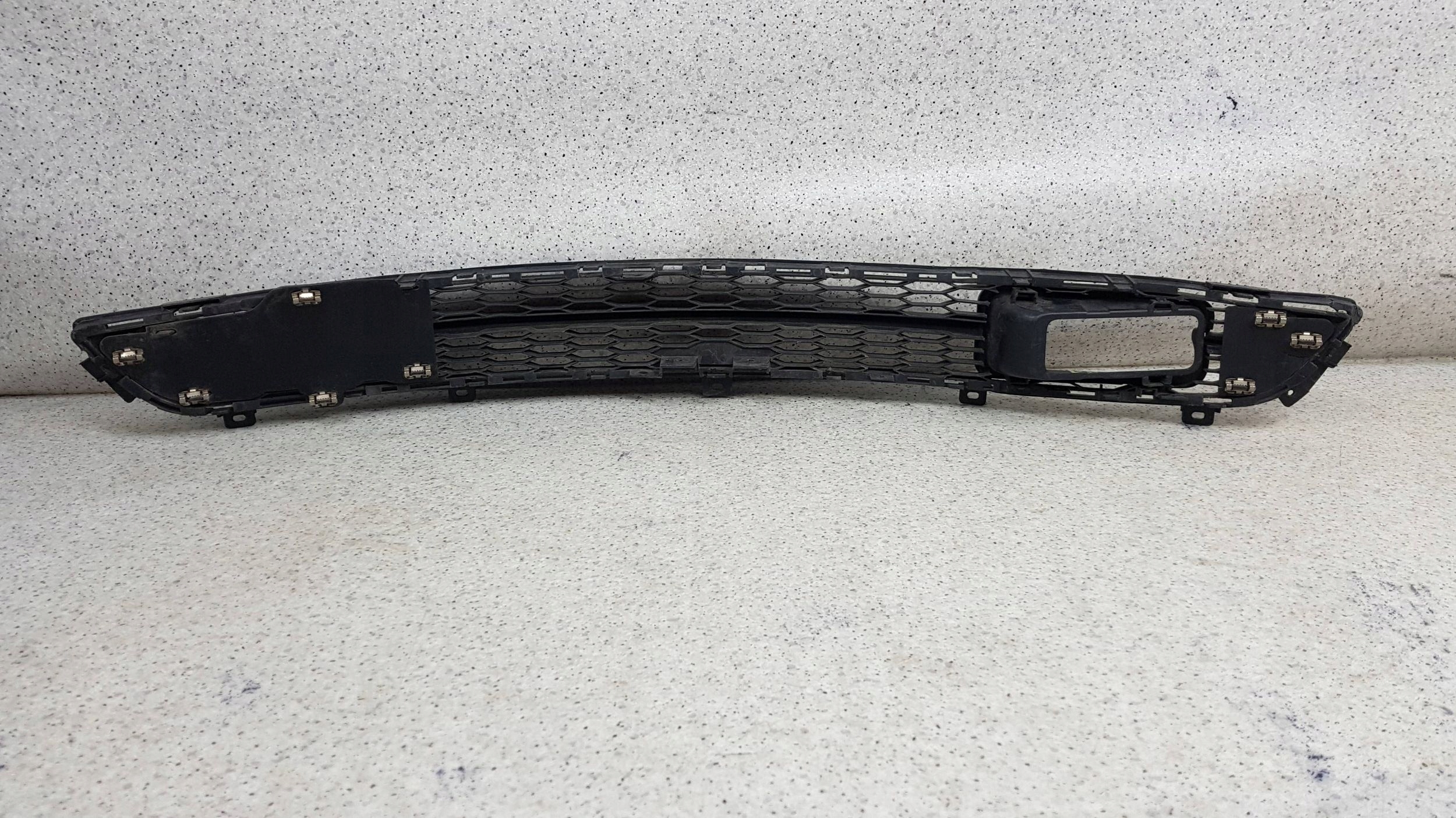 INFINITI Q70 2011 - grid central 62256 1MA0A
