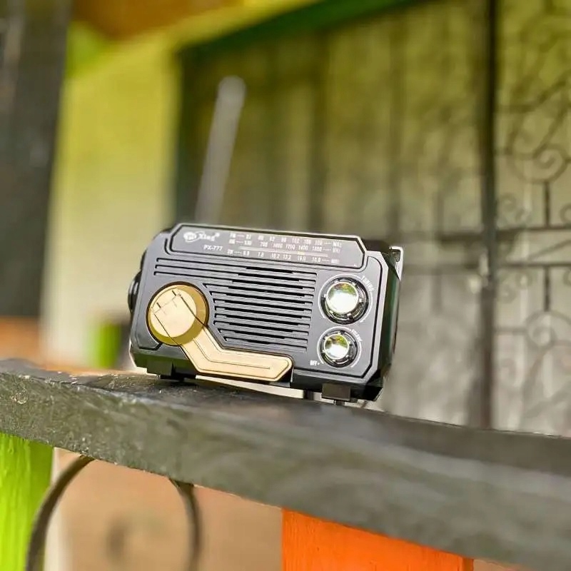 PRZENOŚNE RADIO SOLARNE FM KORBA LATARKA USB PANEL SOLARNY Bluetooth Kod producenta 05699