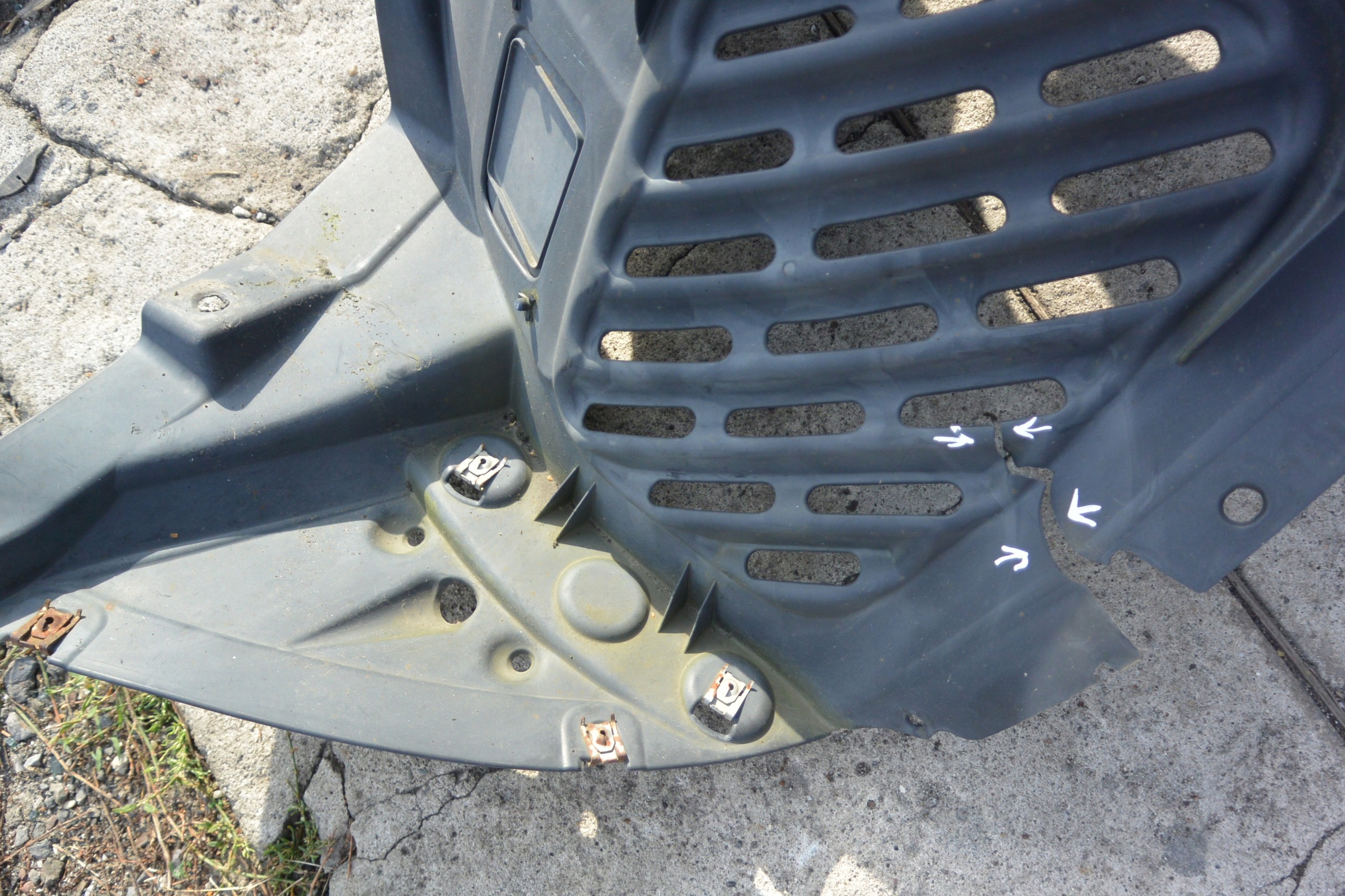 mudguard right left front BMW X3 F25 7213642 7213644 7213641