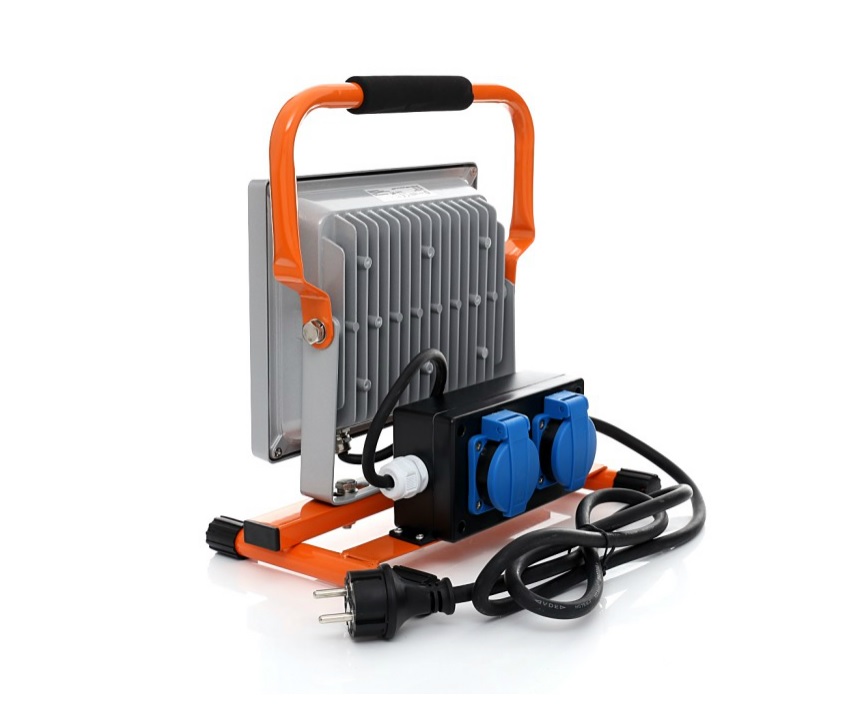 Lampa HALOGENOWA 30w LED BEST LL30G Przedluzacz Color temperature 6500 K