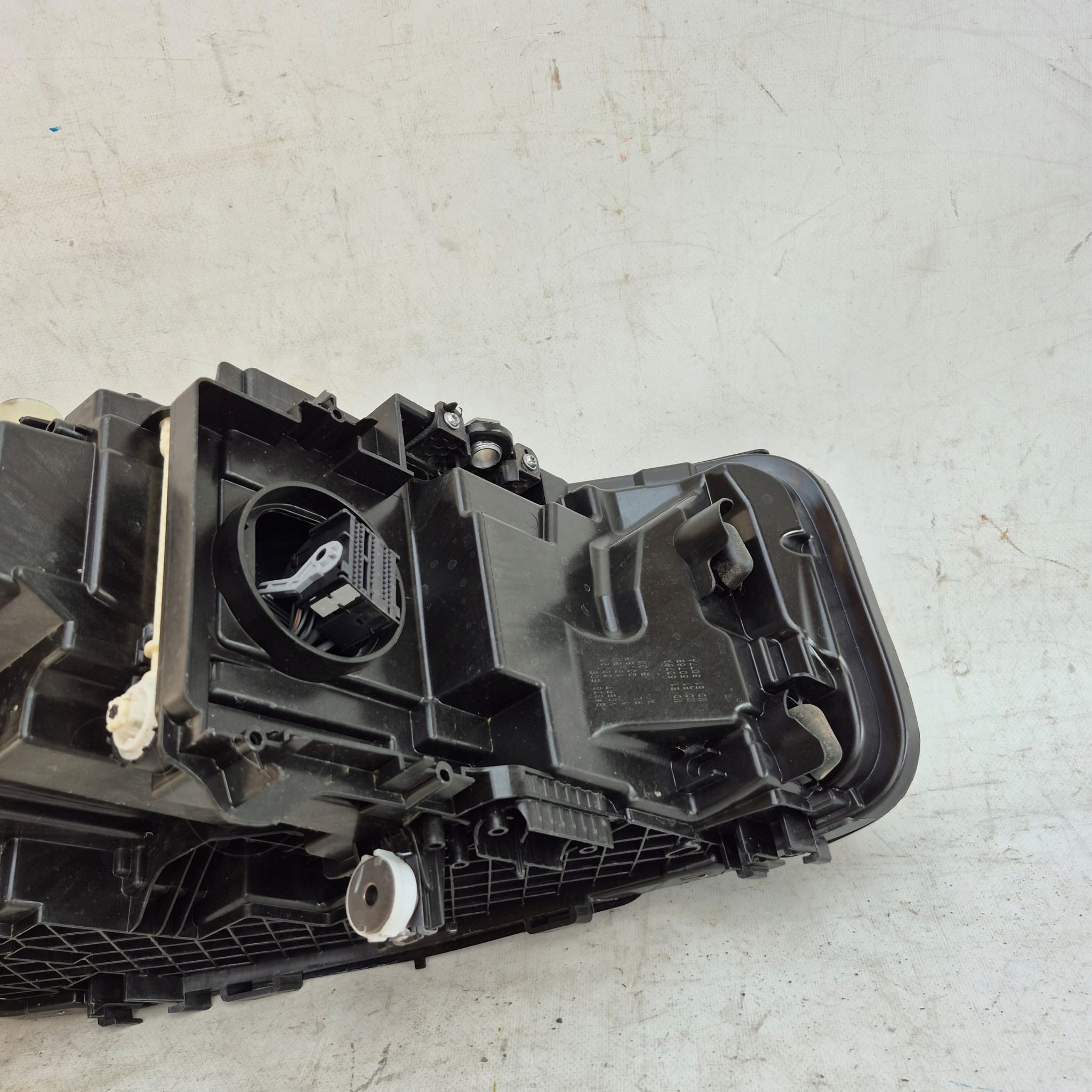 BMW 5 G30 G31 LIFT 20- light left front front FULL LED 5A26FA3-02