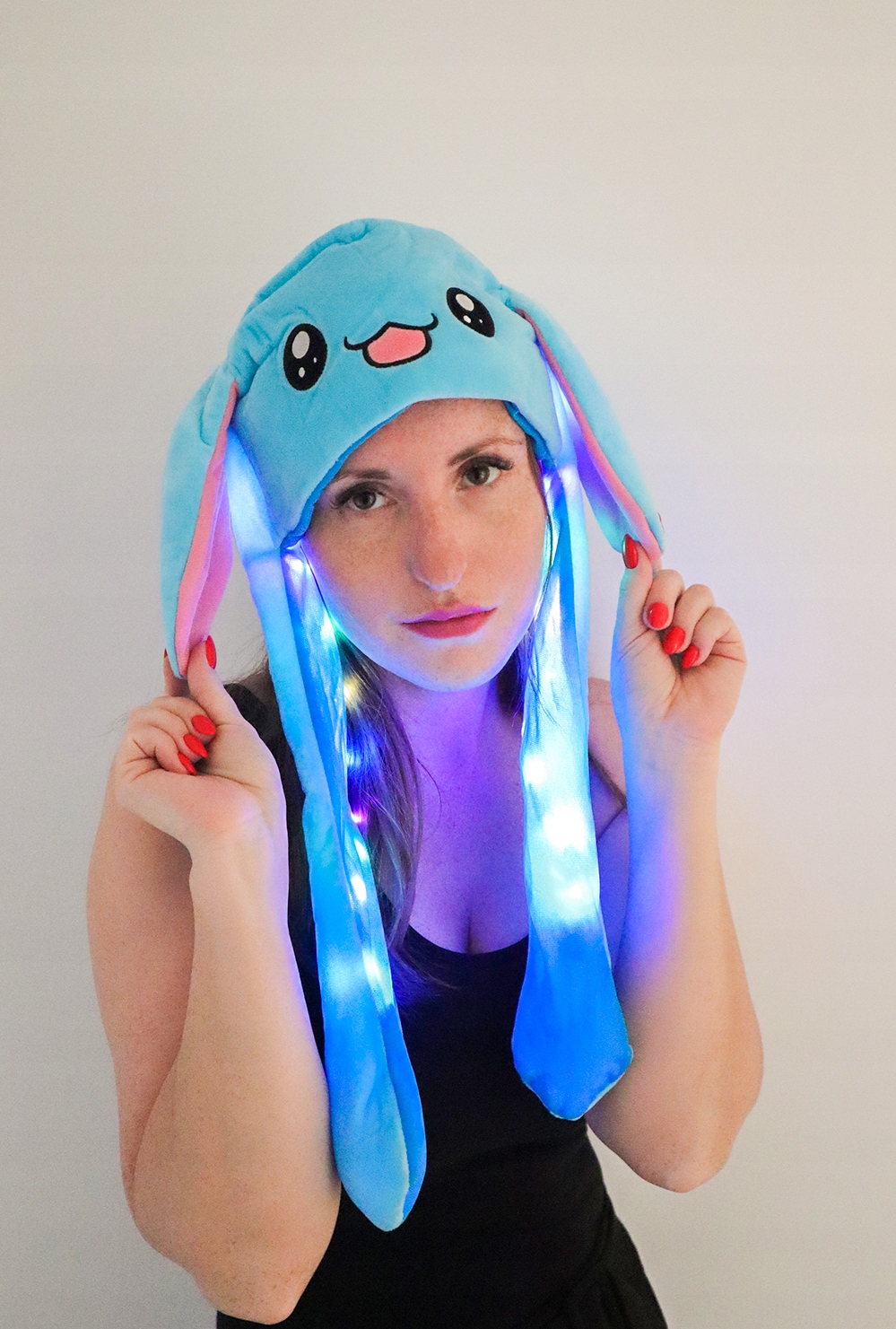 CZAPKA PLUSZOWA USZY RUCHOME LED PIKACHU Niebieski Królik WIELKANOC Kolor niebieski