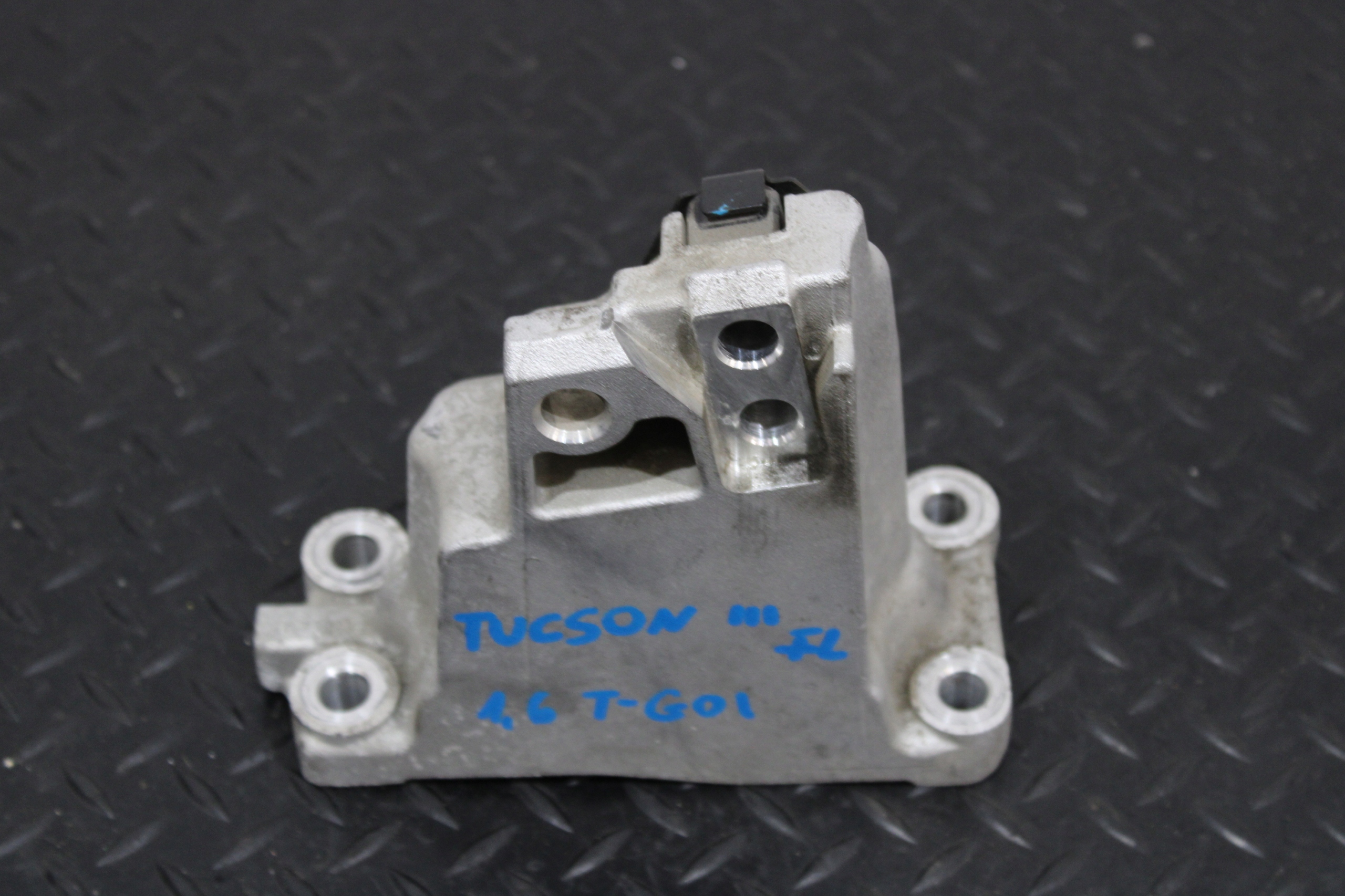 supporto staffa cambio ingranaggi HYUNDAI TUCSON 3 III