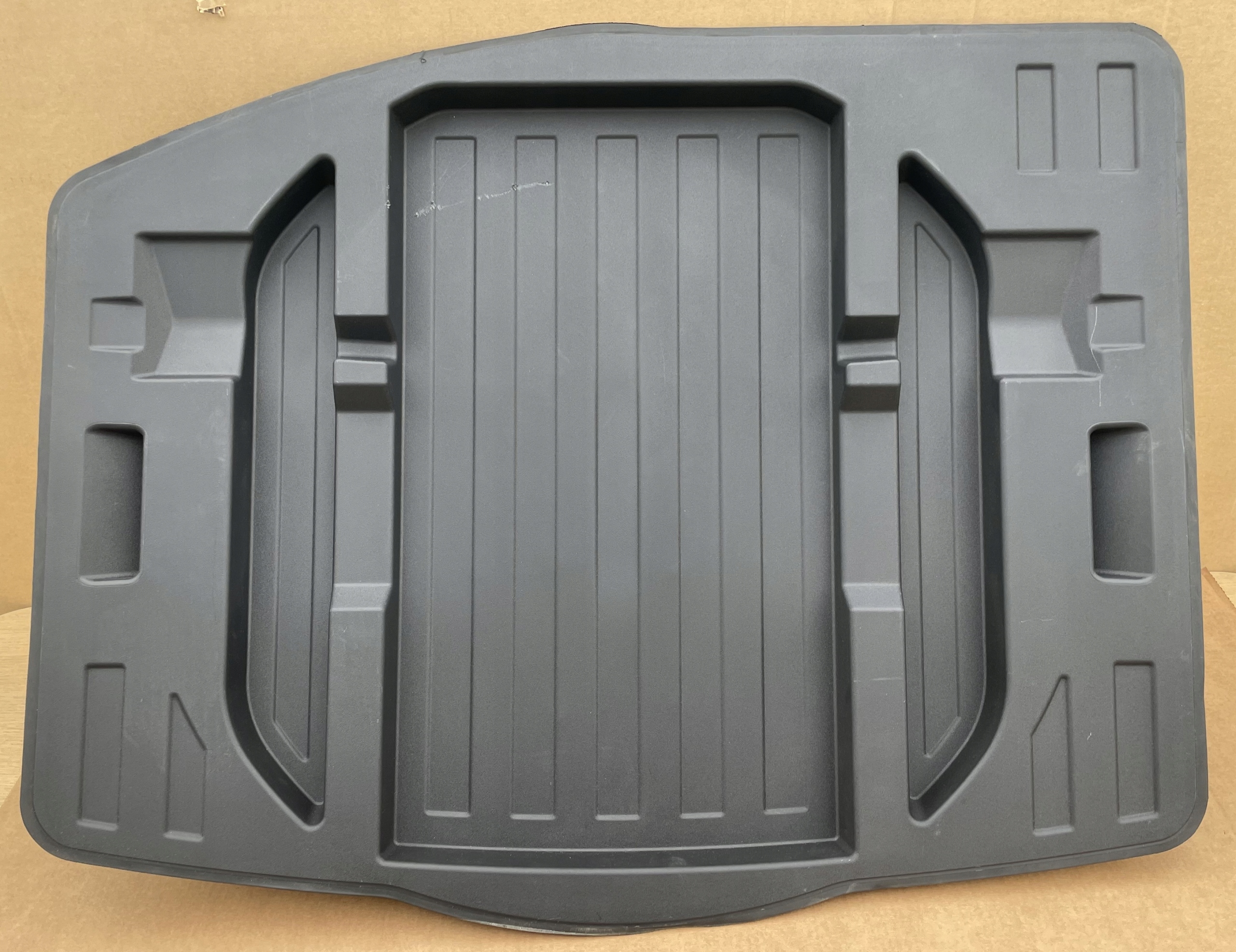floor boot 4K9864106 AUDI A6 C8 KOMBI IDEAL