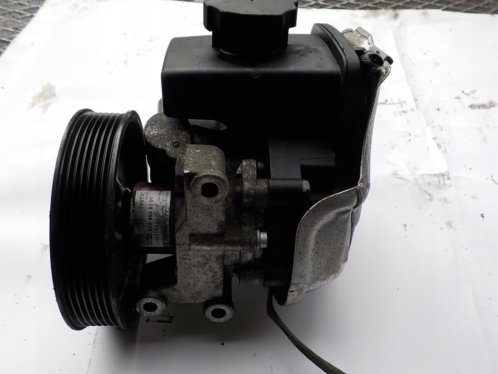 MERCEDES-BENZ class C (W203) 1.8 B original servo pump 0054668301