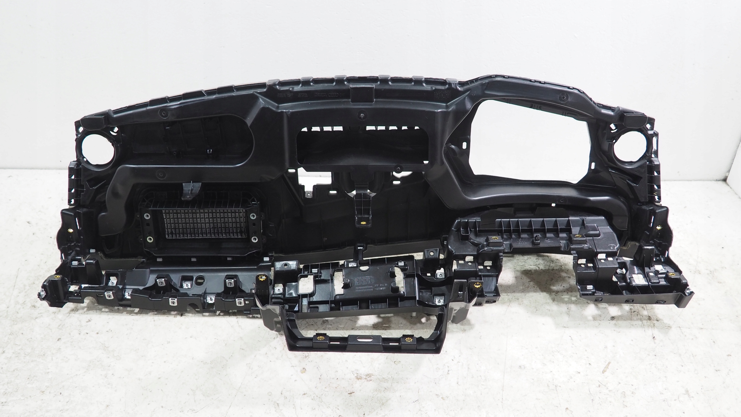 Audi Q8 console dashboard instrument panel original 4M8857033