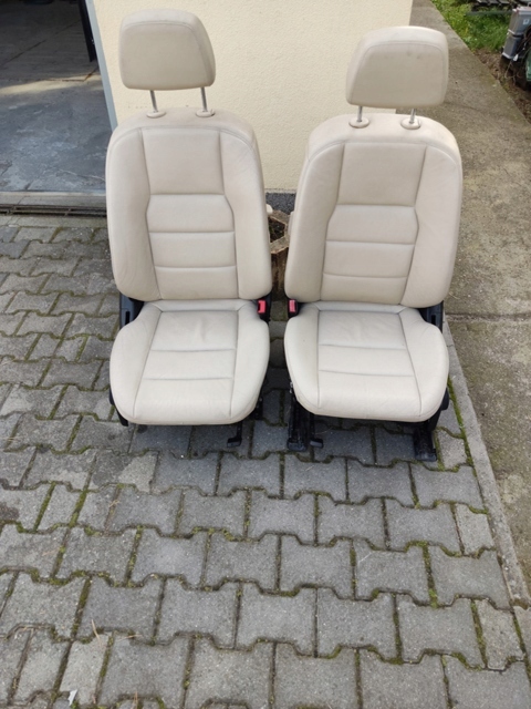 MERCEDES W204 C КЛАС СИДЕНЬЯ ПЕРЕД БЕЛАЯ SKORA ПРАВЫЙ