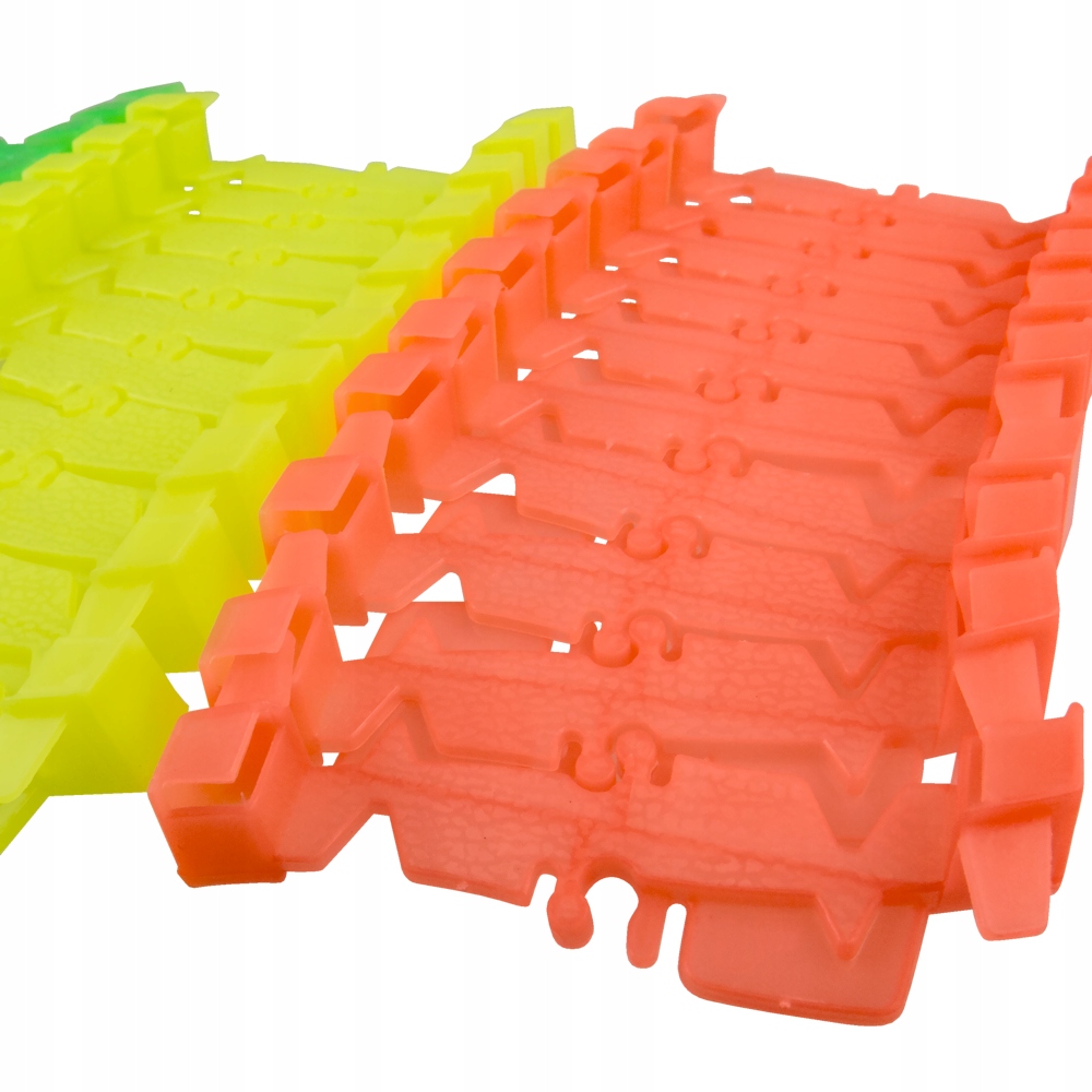 Magic tracks świecący tor 220 el most Autko Bohater brak