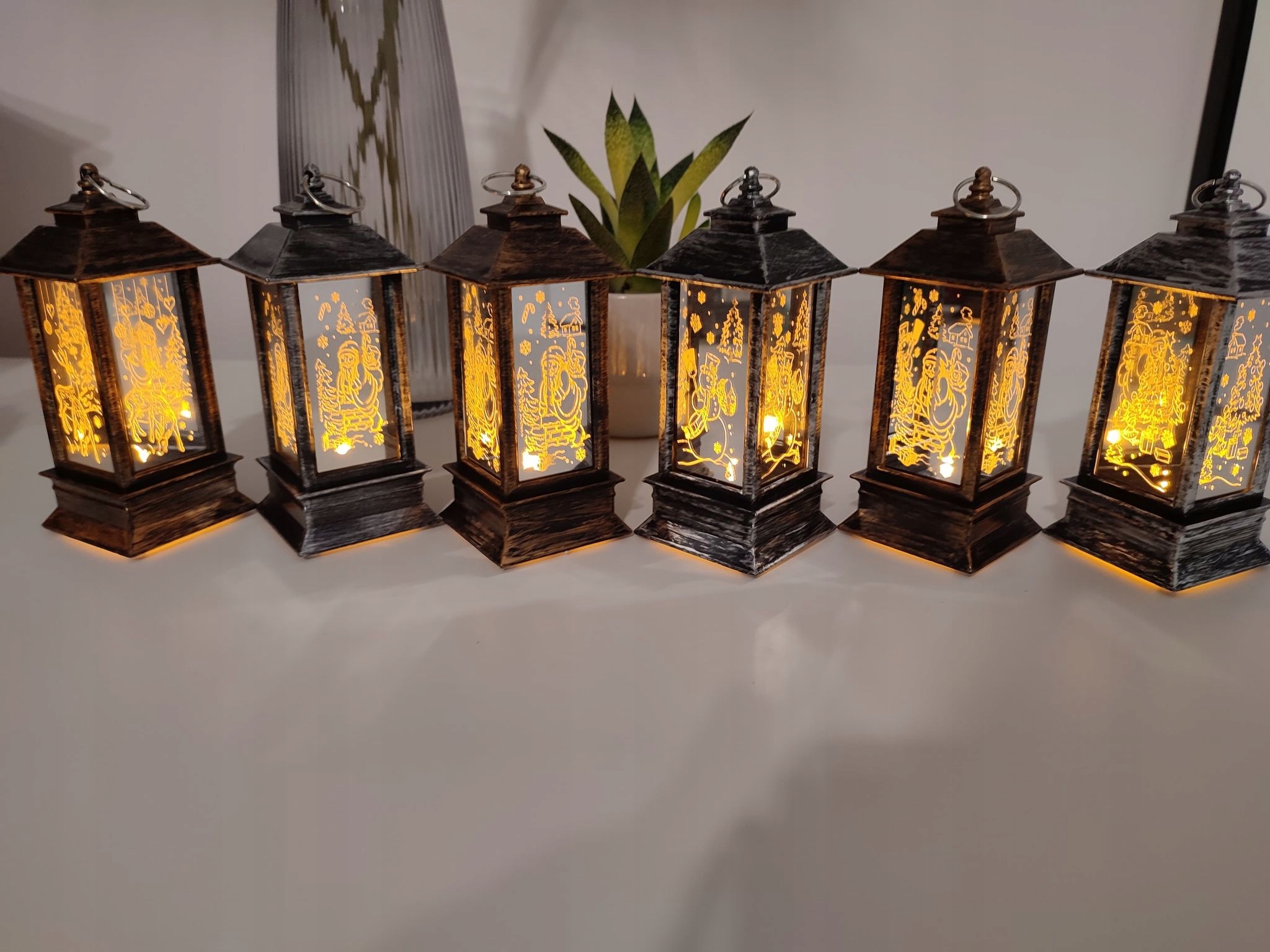 

Lampion Świąteczny Lustrzany Na Roraty Mikołajki