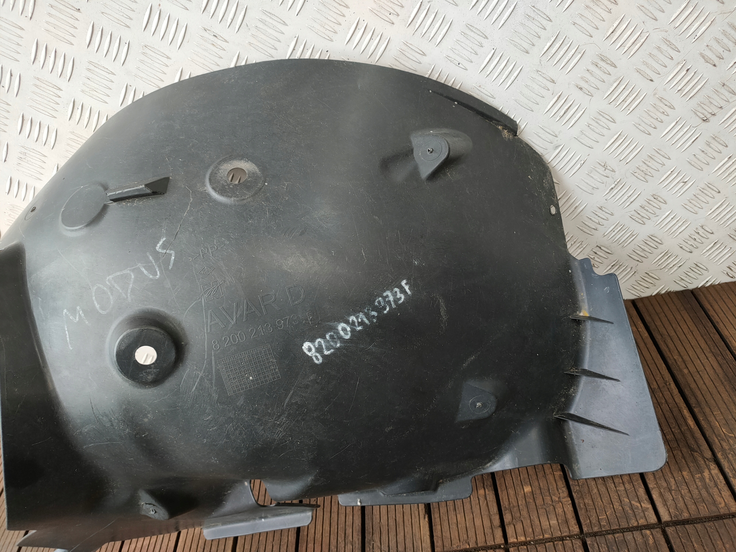 RENAULT MODUS 04-12 mudguard front right front 8200213973F OE