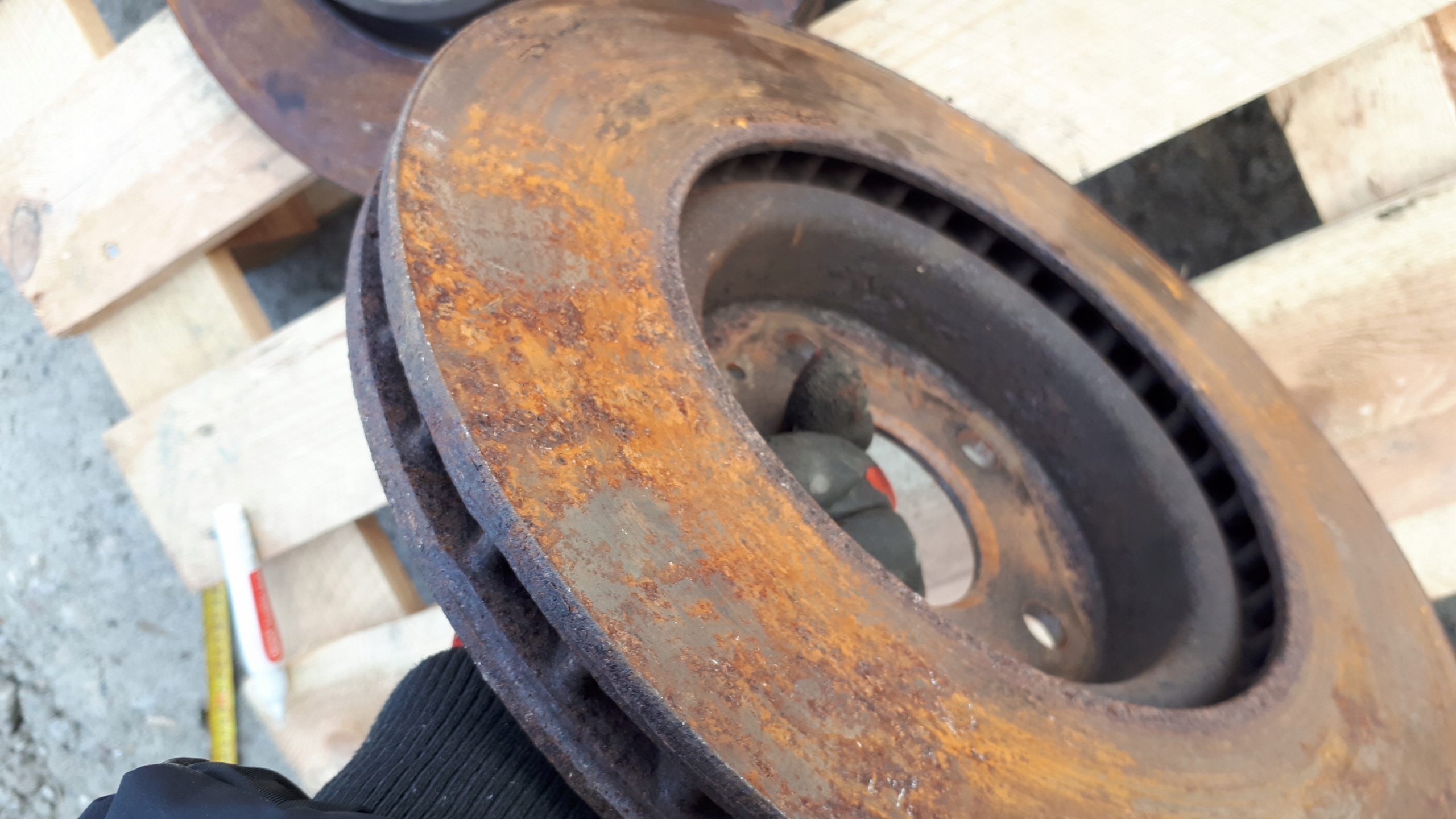A4 B9 8W caliper discs 320MM left right 4 TLOCZKI