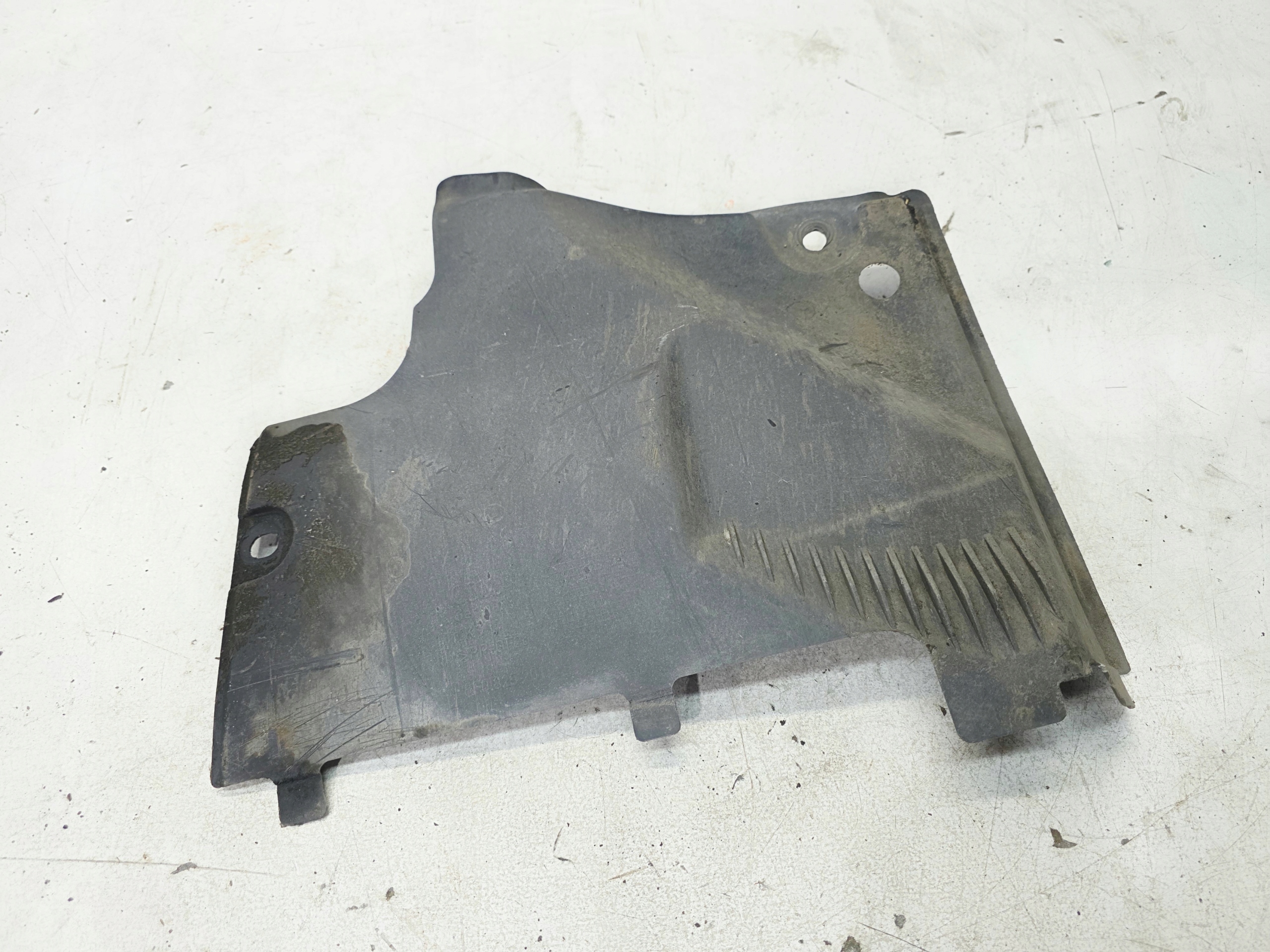 cover chassis left MALA AUDI A5 8F CABRIO 8F0825201 116/26