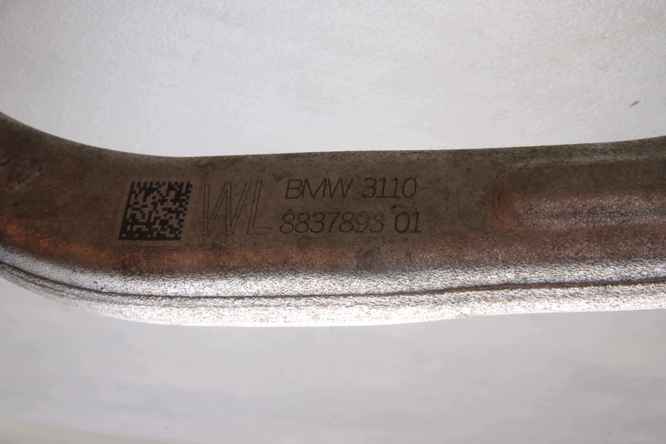 BMW i4 G26 eDrive35 eDrive40 otoč ramene čepu levý předek 6893259