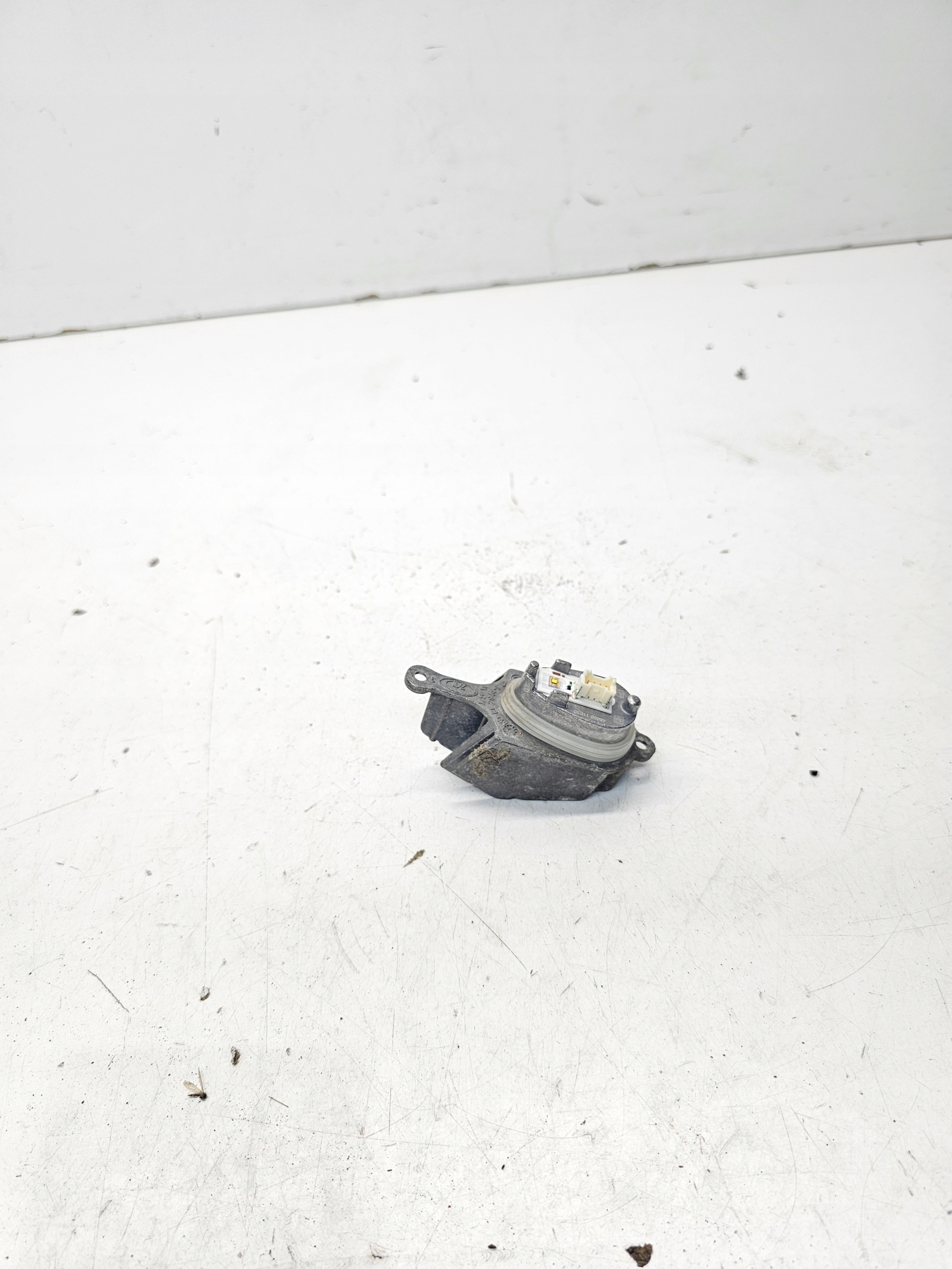 control unit module LED DRL AUDI A1 S1 8X 8X0998475