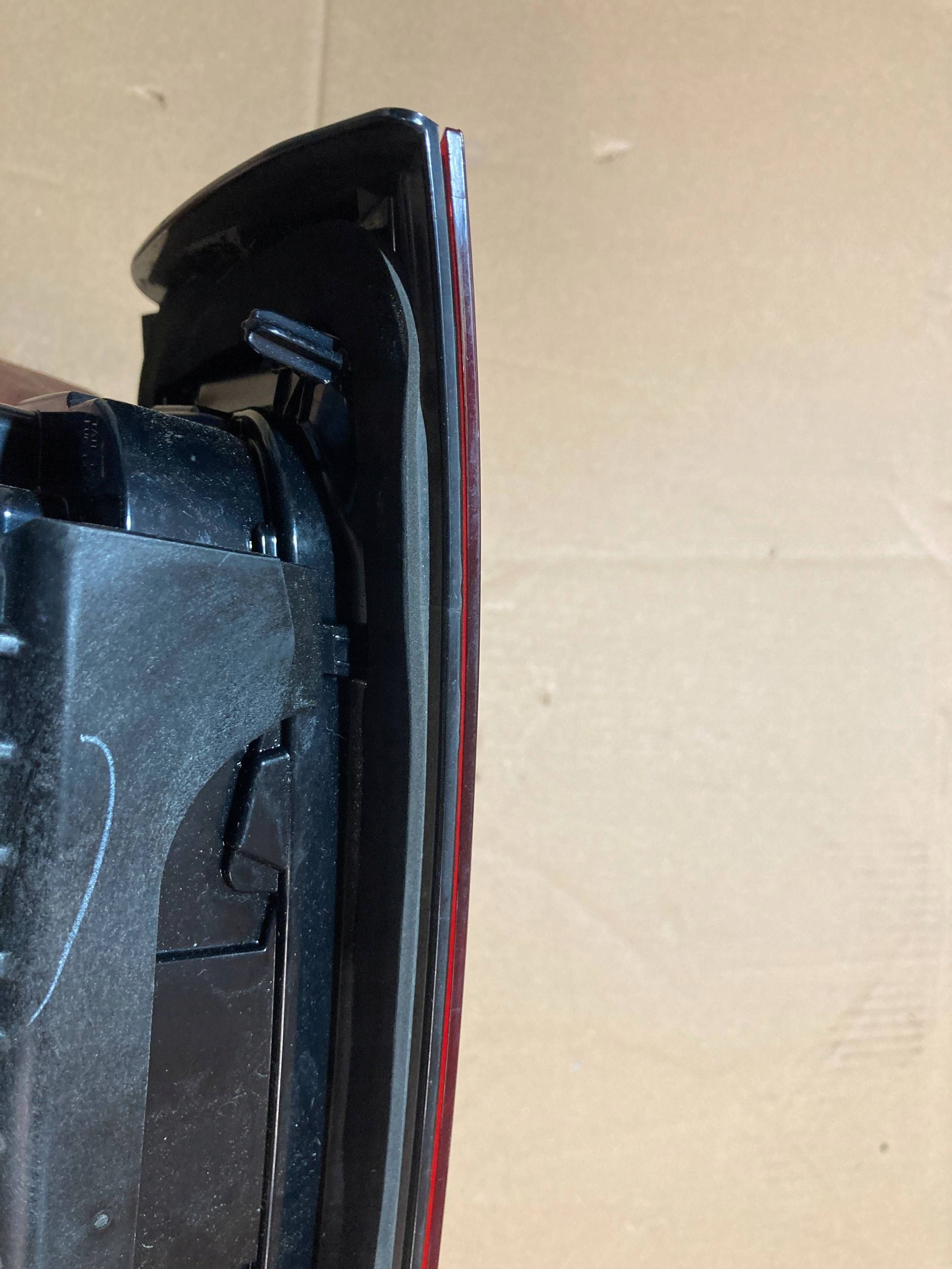 MERCEDES GLE W167 фонарь крышки багажника задний правый .