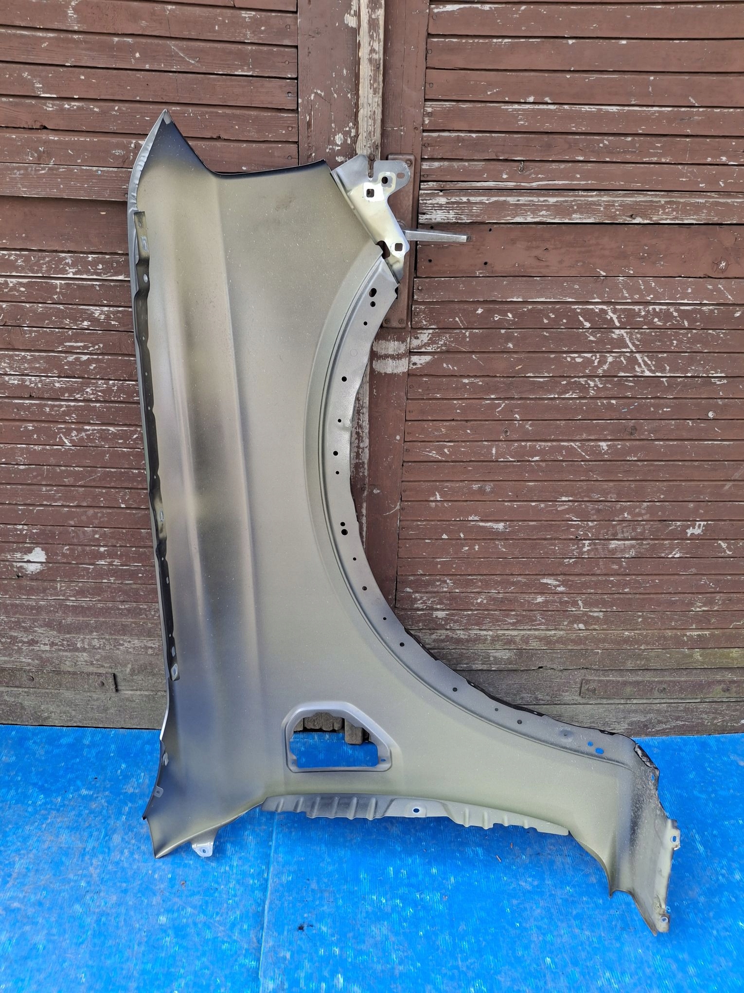 fender left front FORD RANGER VI 2022R->