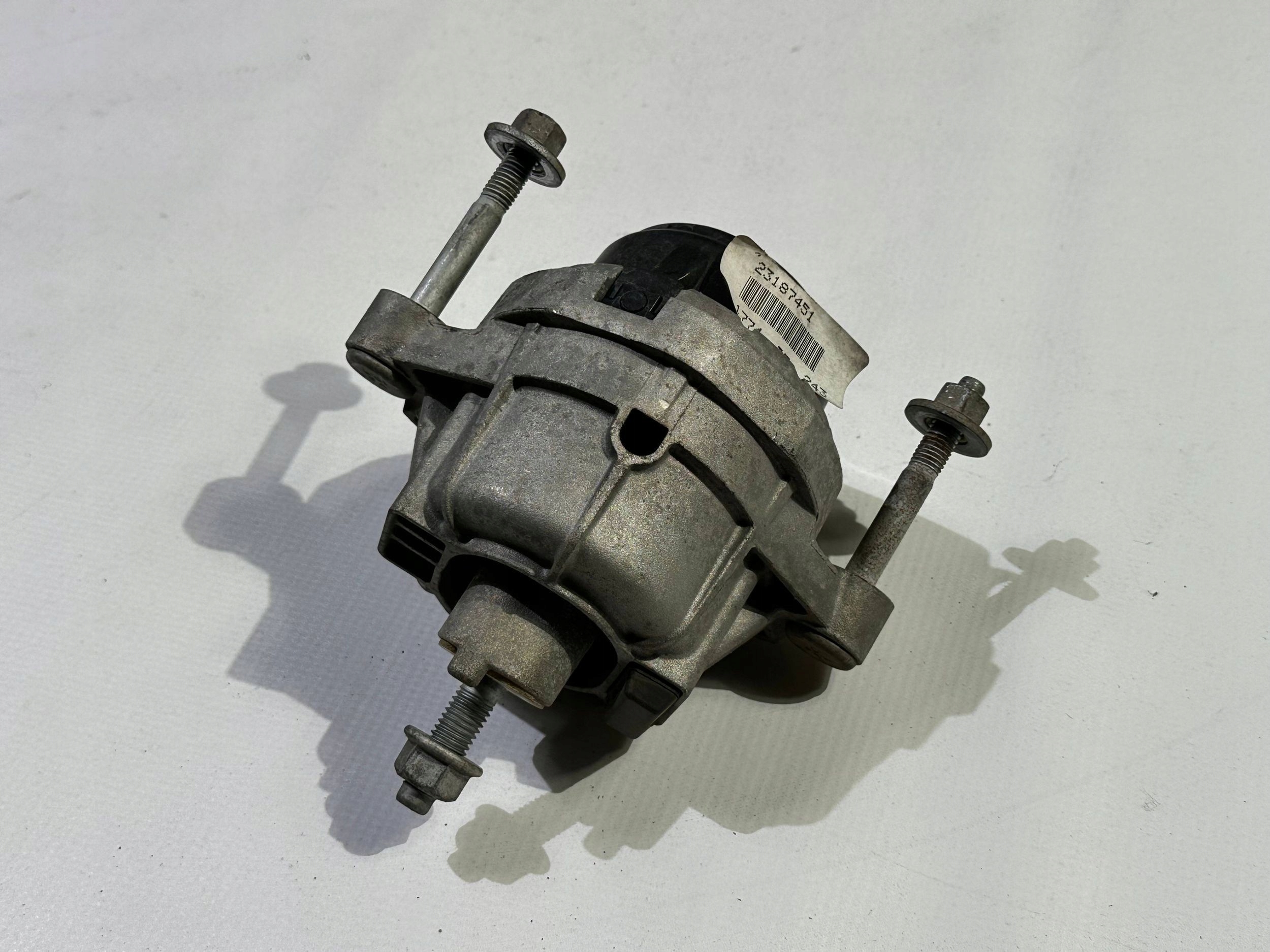 holder holder engine mount front right Chevrolet Corvette C7 2014+