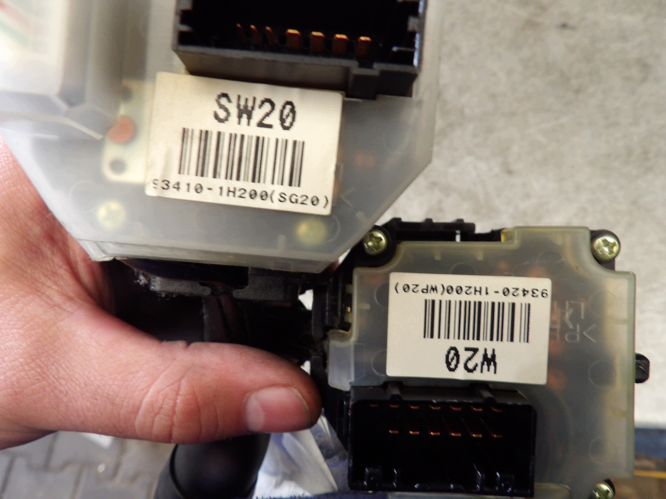 KIA CEED e DEVIO LUCI TERGICRISTALLO TERGI 93420-1H200 3410-14100