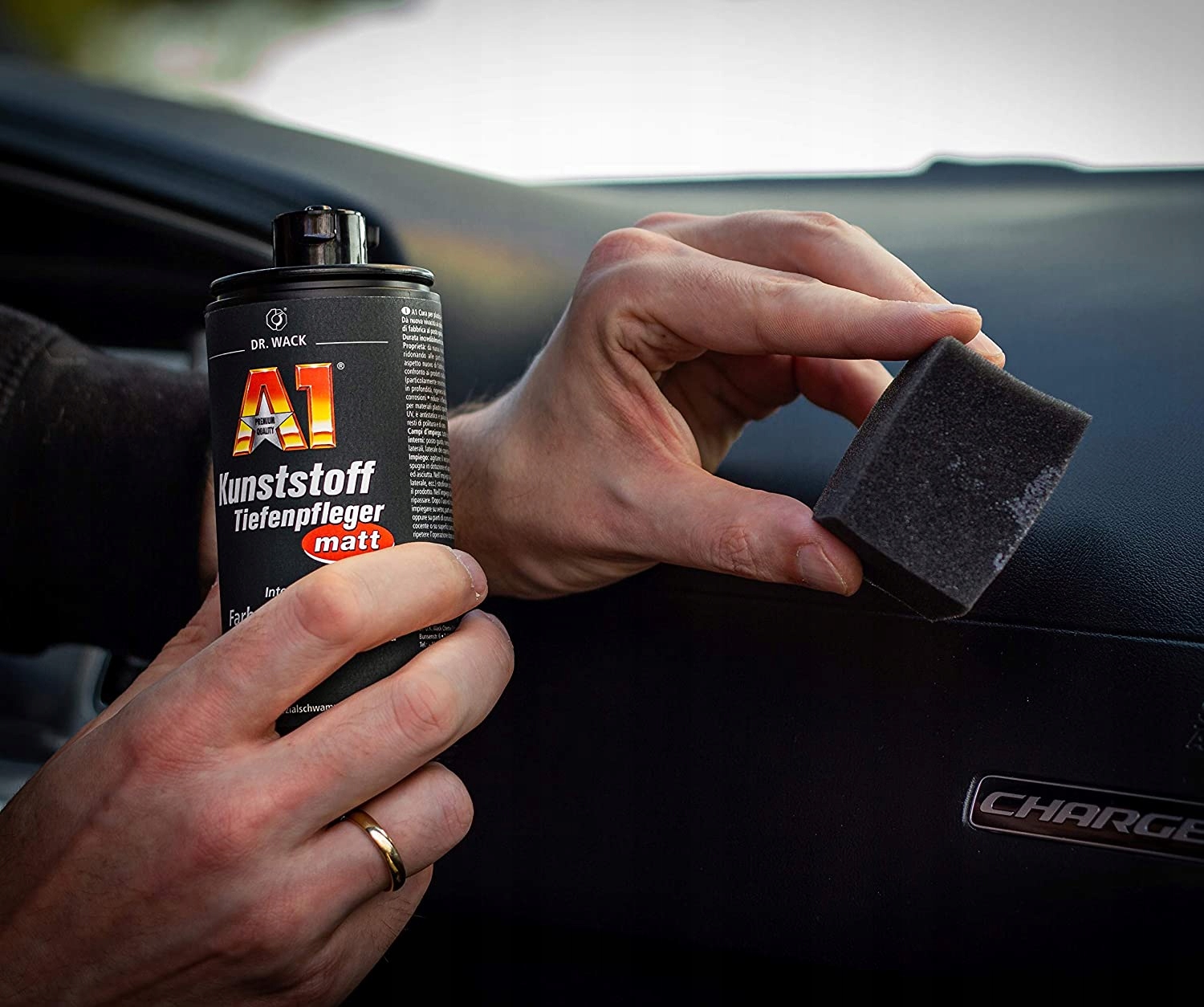 DR WACK SRODEK DO PIELEGNACJI KOKPITU KAROSERII Packaging Volume 250 ml