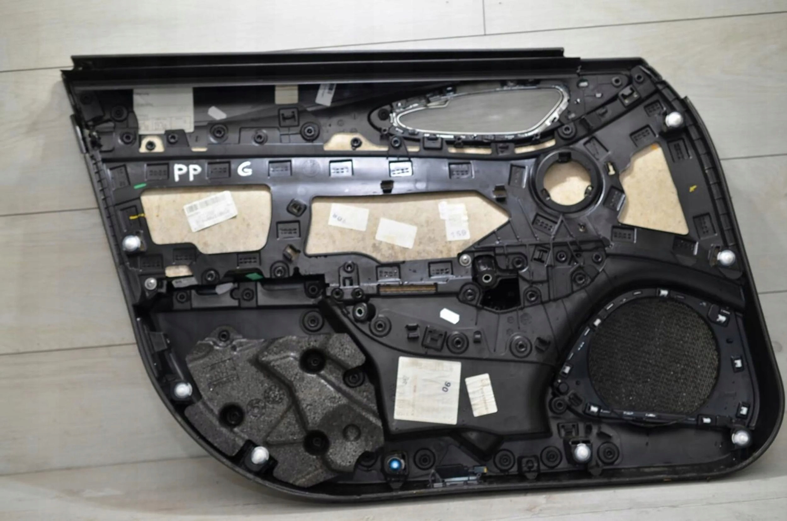 Alfa Romeo Giulia 2021 right front side upholstery door
