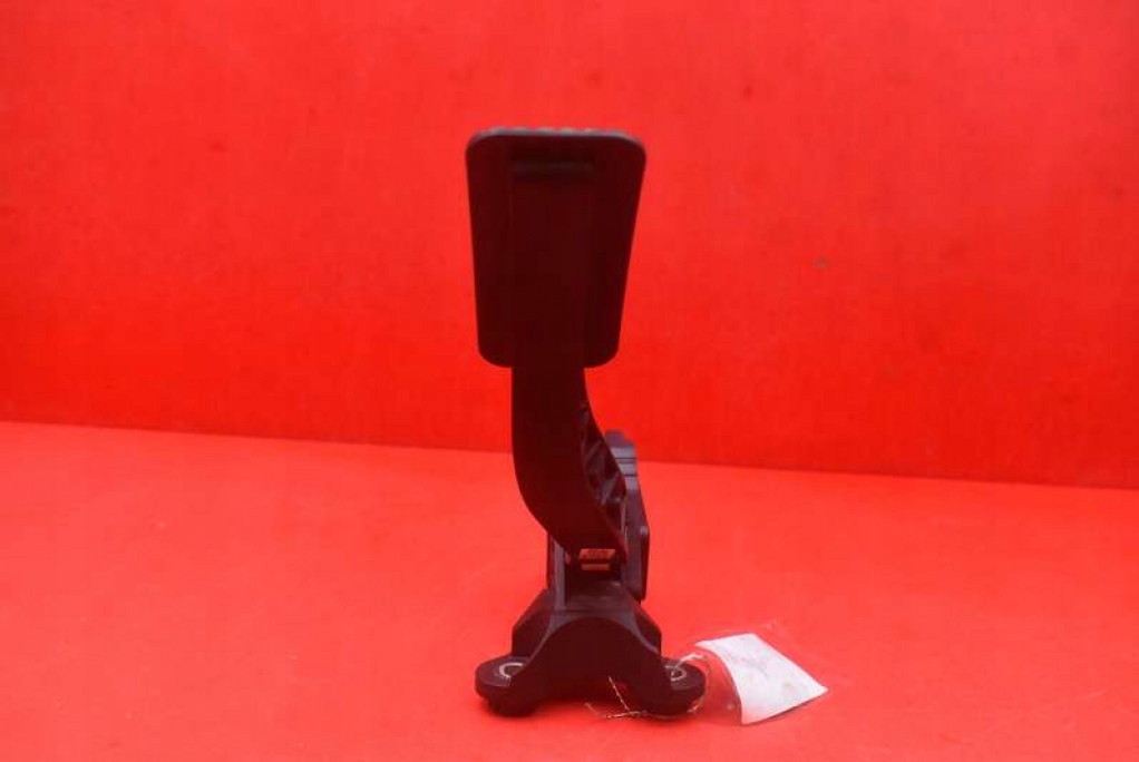 potentiometer accelerator pedal EU KIA CEED 3 III 1.6 CRDI 115 KM 18-20