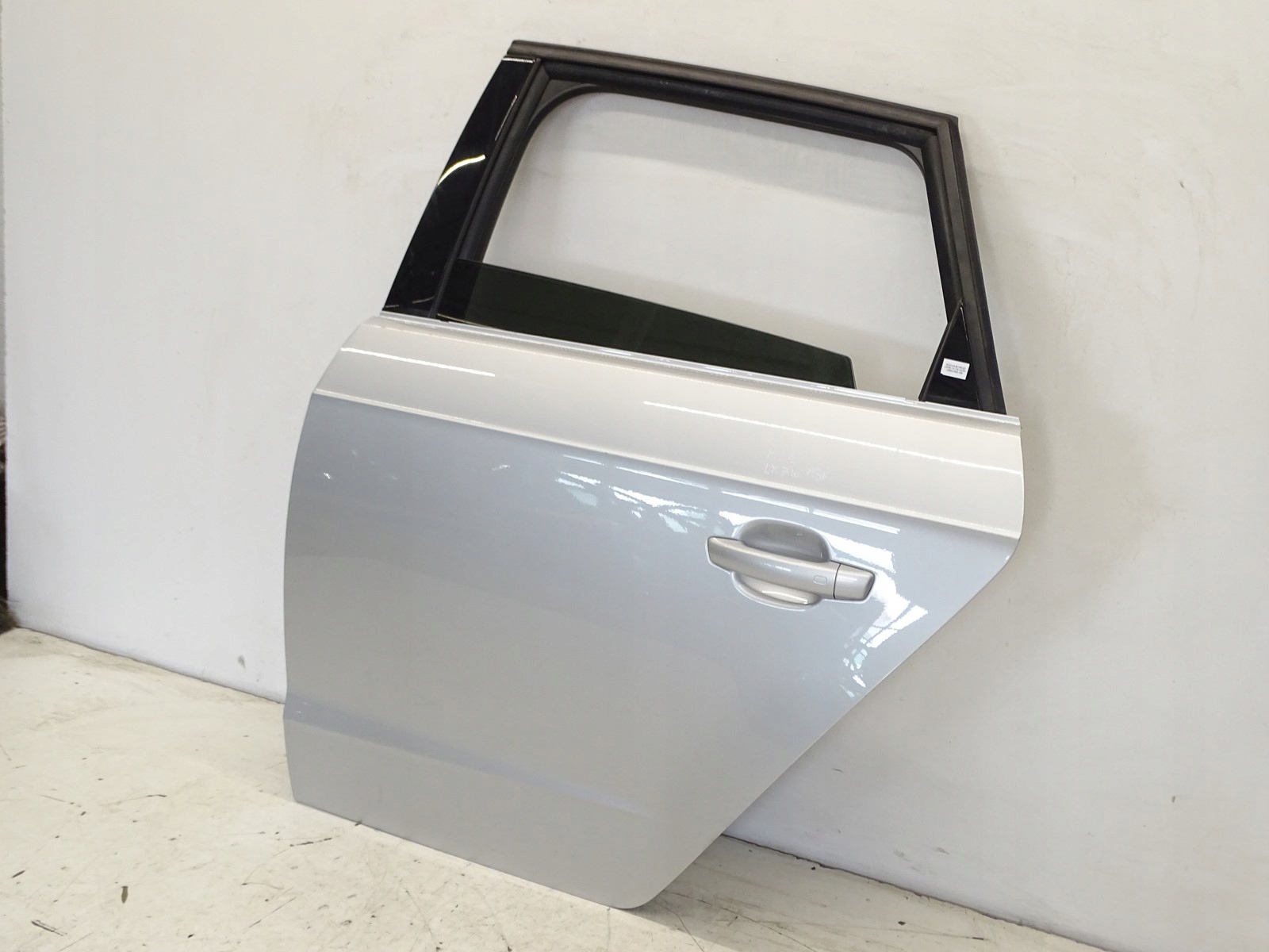 door left rear part left rear. AUDI A3 8V SB LX7W