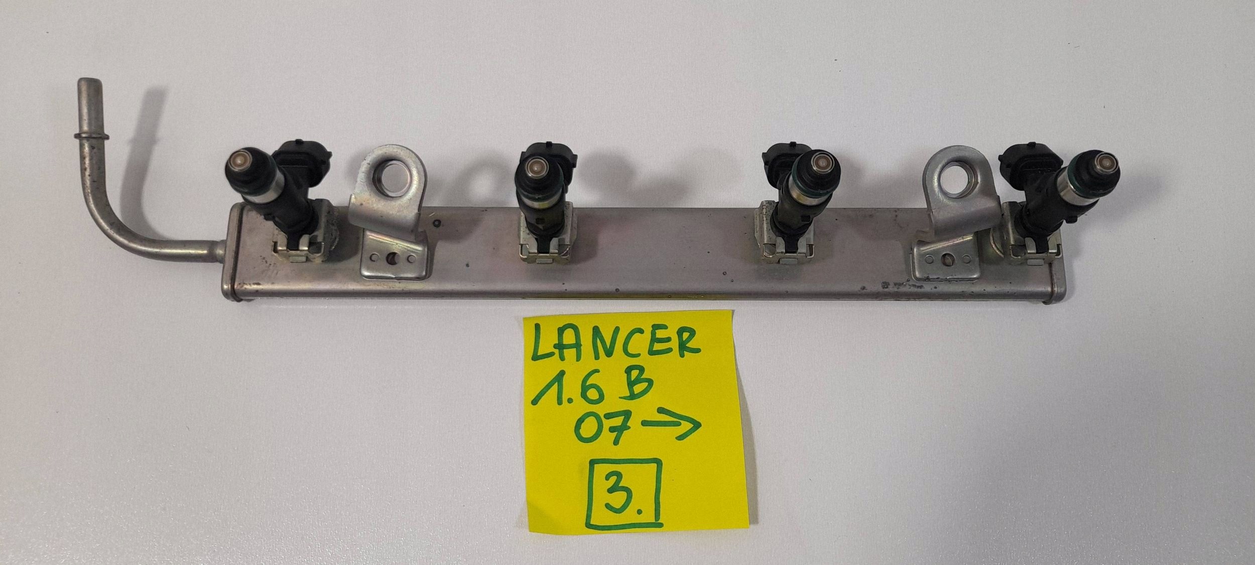 Mitsubishi Lancer VIII 1,6 ASX Einspritzdüse 1465A331 (3)